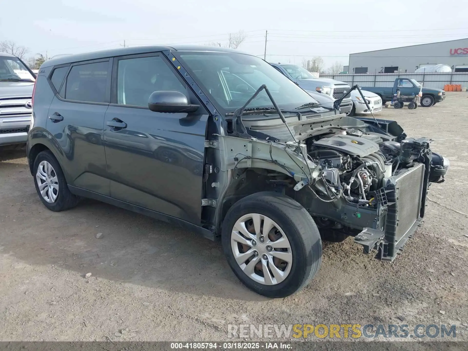 1 Photograph of a damaged car KNDJ23AUXL7083367 KIA SOUL 2020