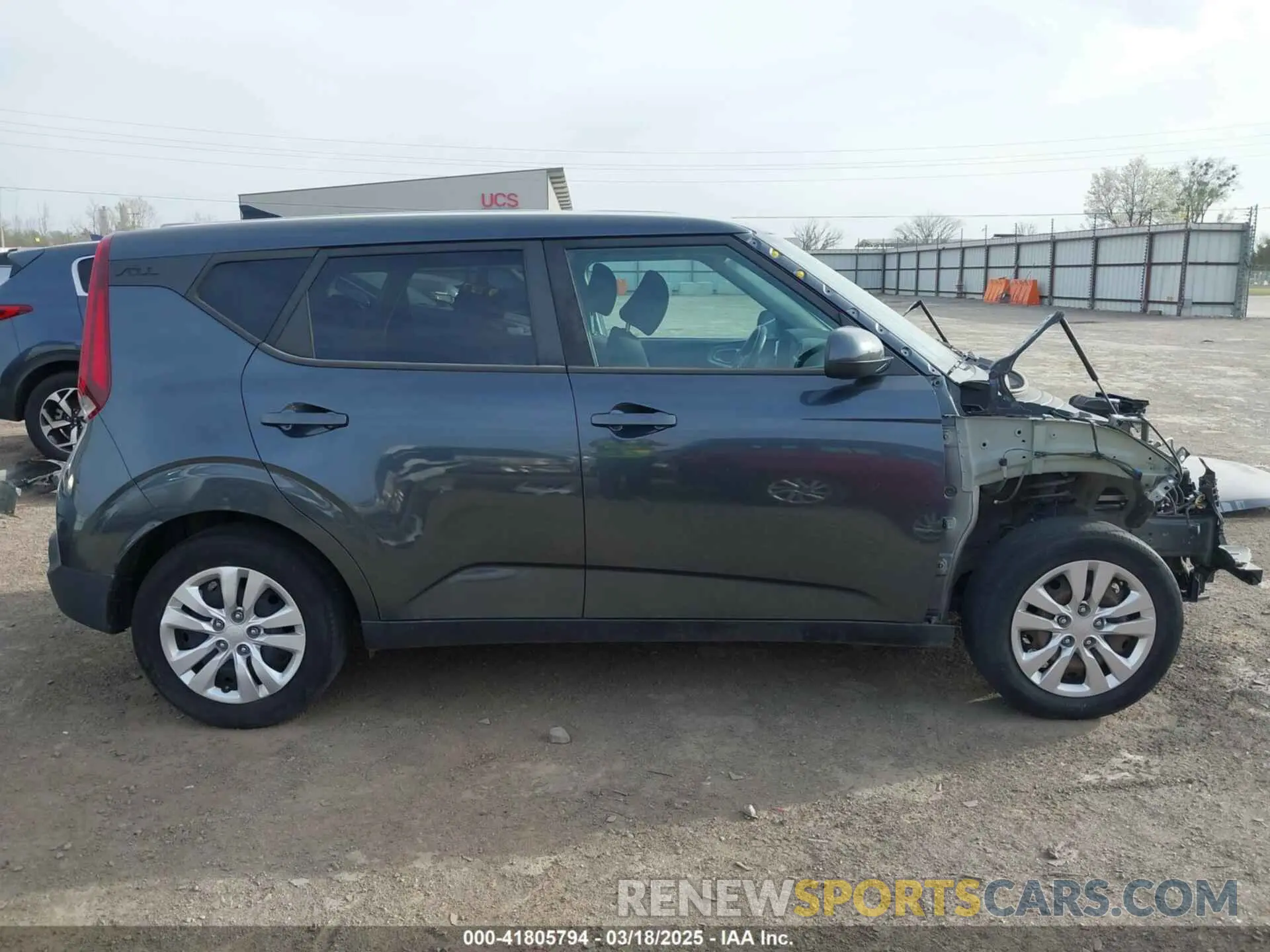 14 Photograph of a damaged car KNDJ23AUXL7083367 KIA SOUL 2020