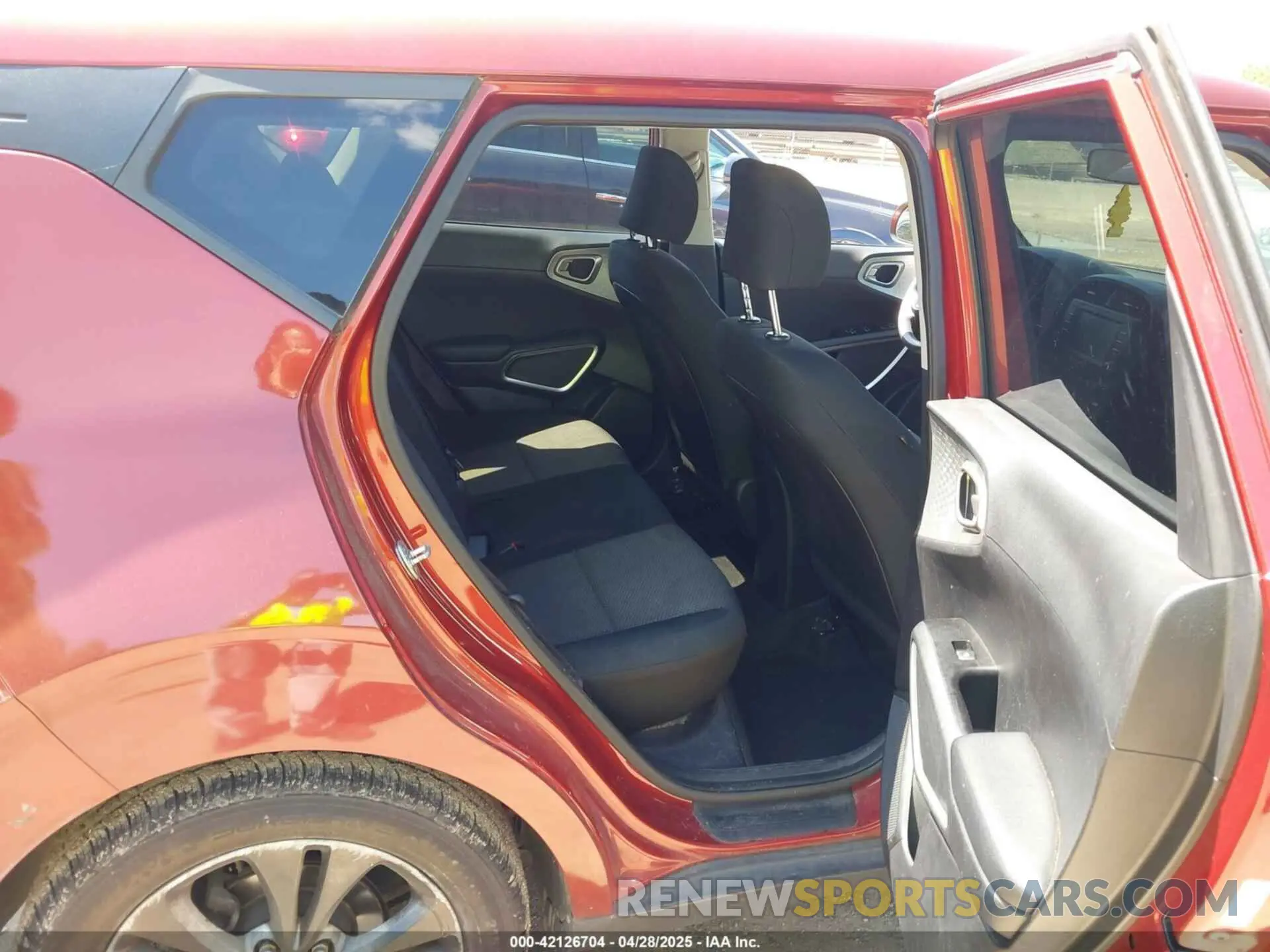 8 Photograph of a damaged car KNDJ23AUXL7097365 KIA SOUL 2020