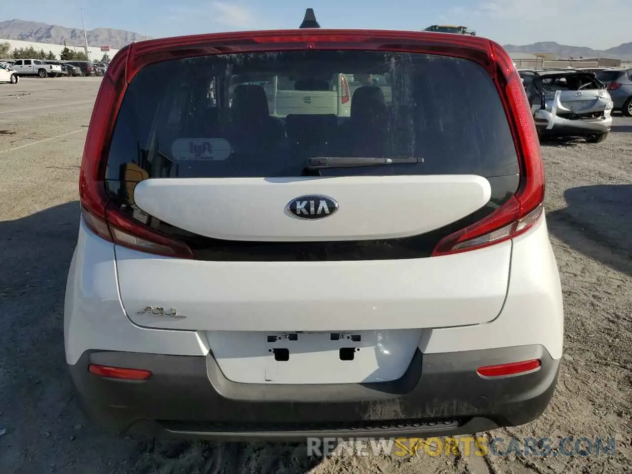 6 Photograph of a damaged car KNDJ23AUXL7715297 KIA SOUL 2020