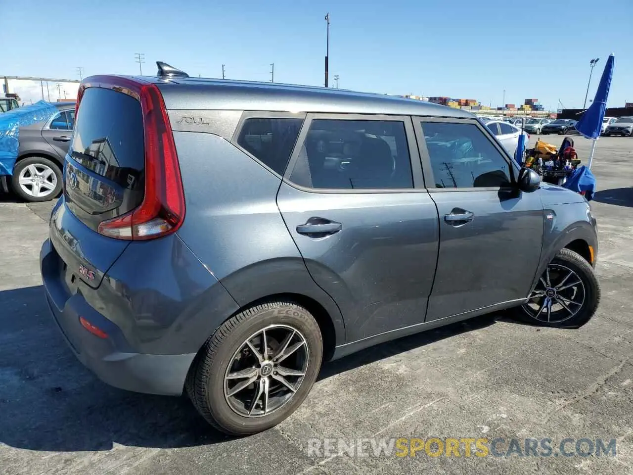 3 Photograph of a damaged car KNDJ23AUXL7716918 KIA SOUL 2020