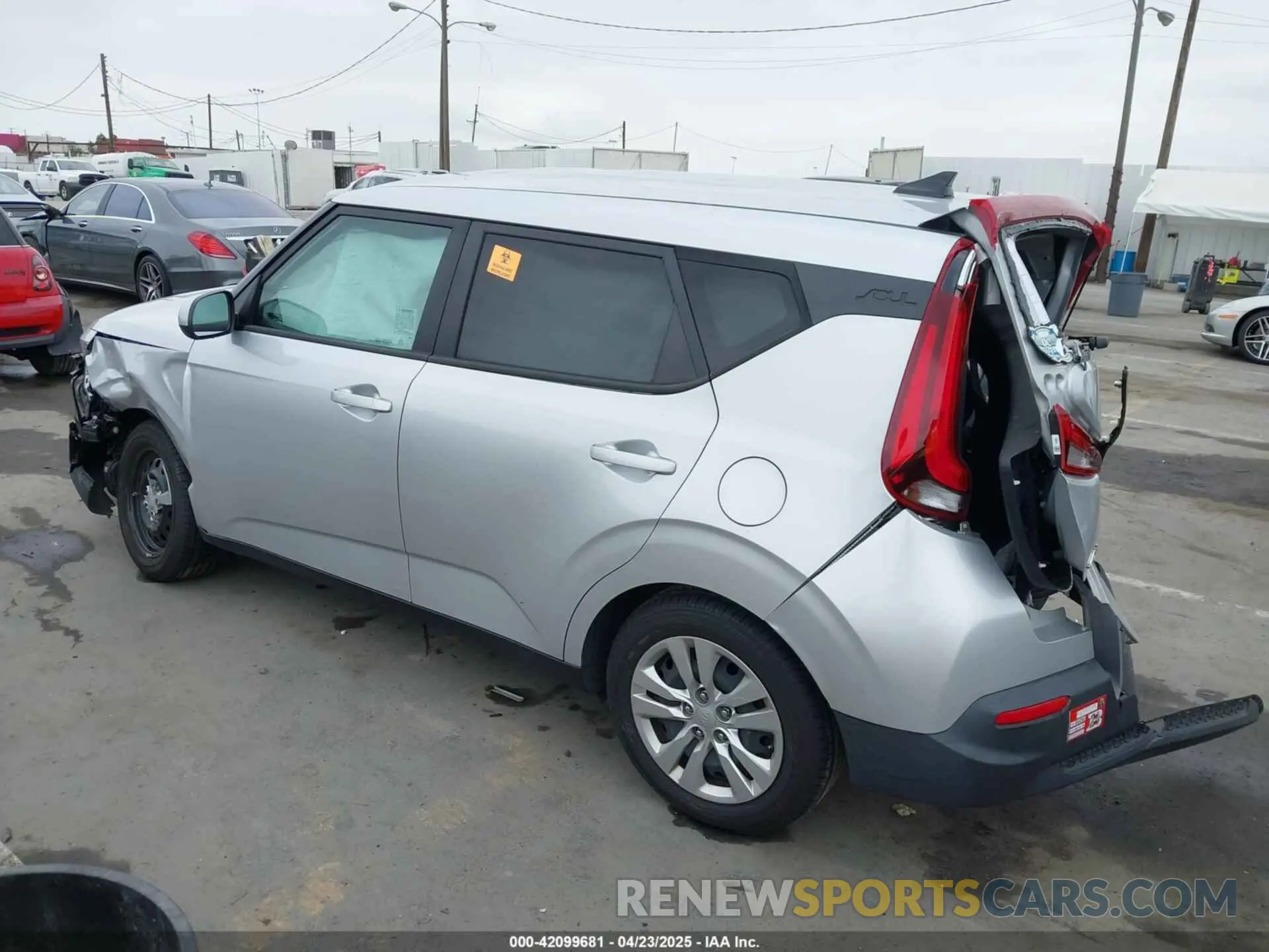 3 Photograph of a damaged car KNDJ23AUXL7734187 KIA SOUL 2020