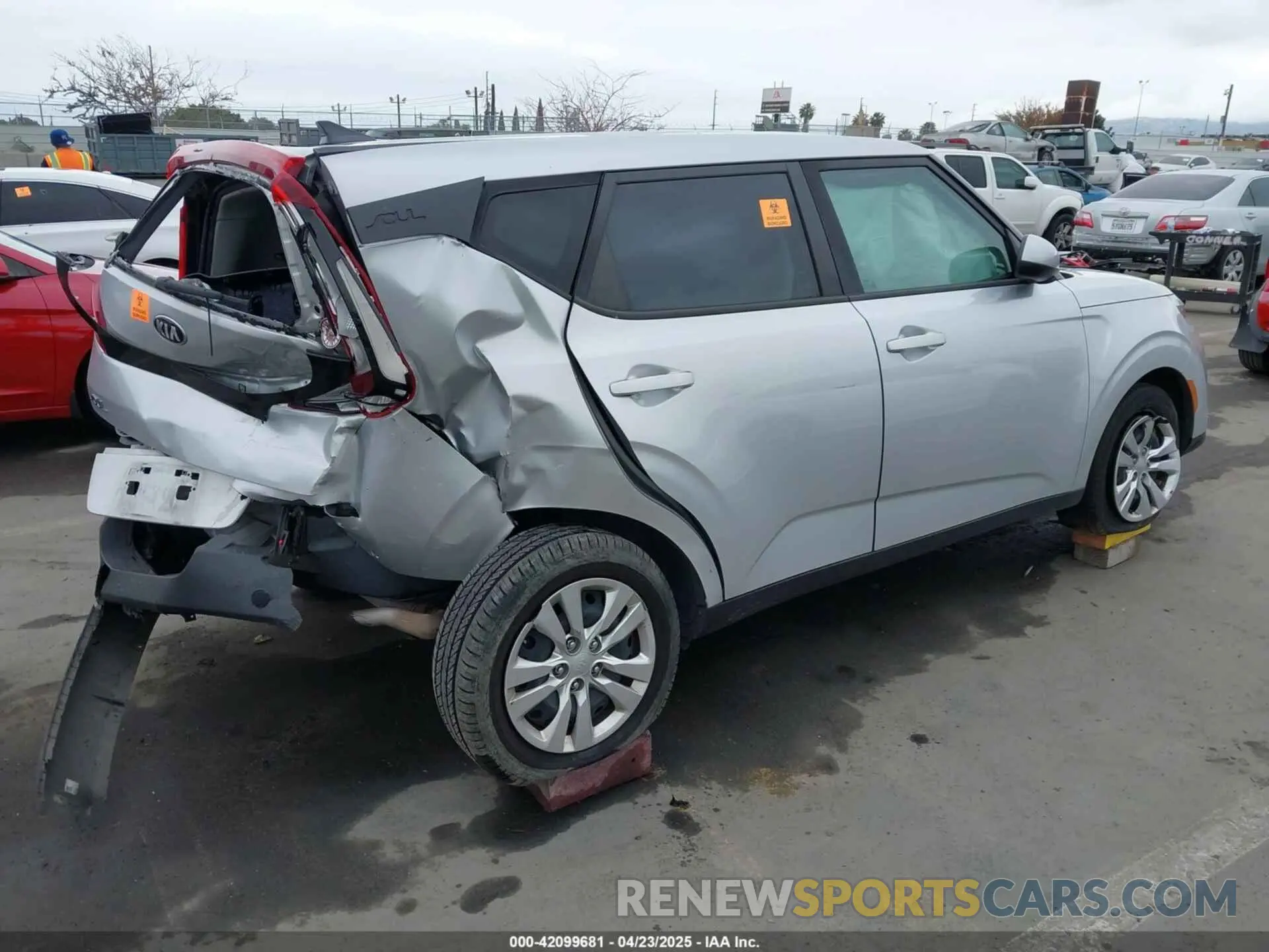 4 Photograph of a damaged car KNDJ23AUXL7734187 KIA SOUL 2020