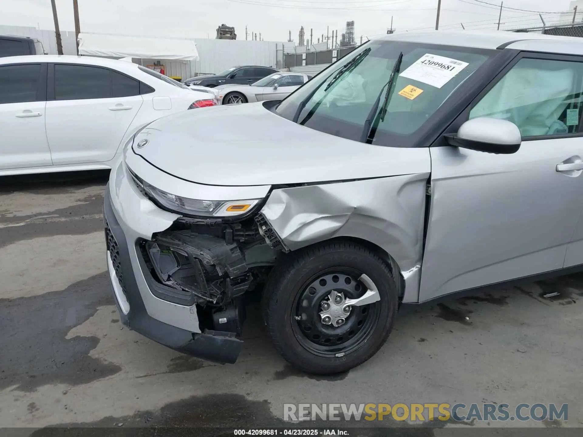 6 Photograph of a damaged car KNDJ23AUXL7734187 KIA SOUL 2020