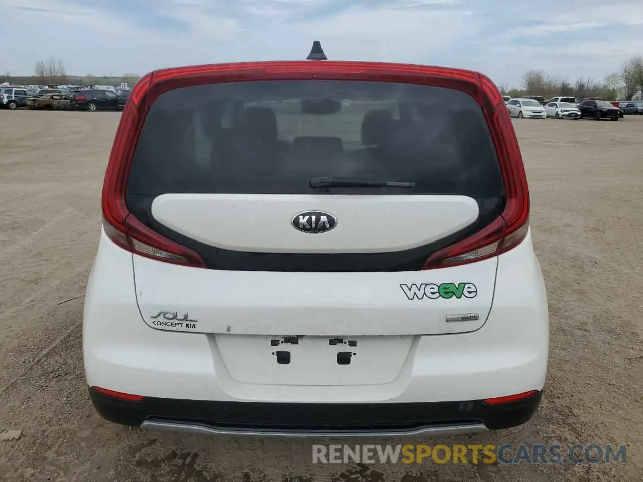 6 Photograph of a damaged car KNDJ33A14L7008764 KIA SOUL 2020