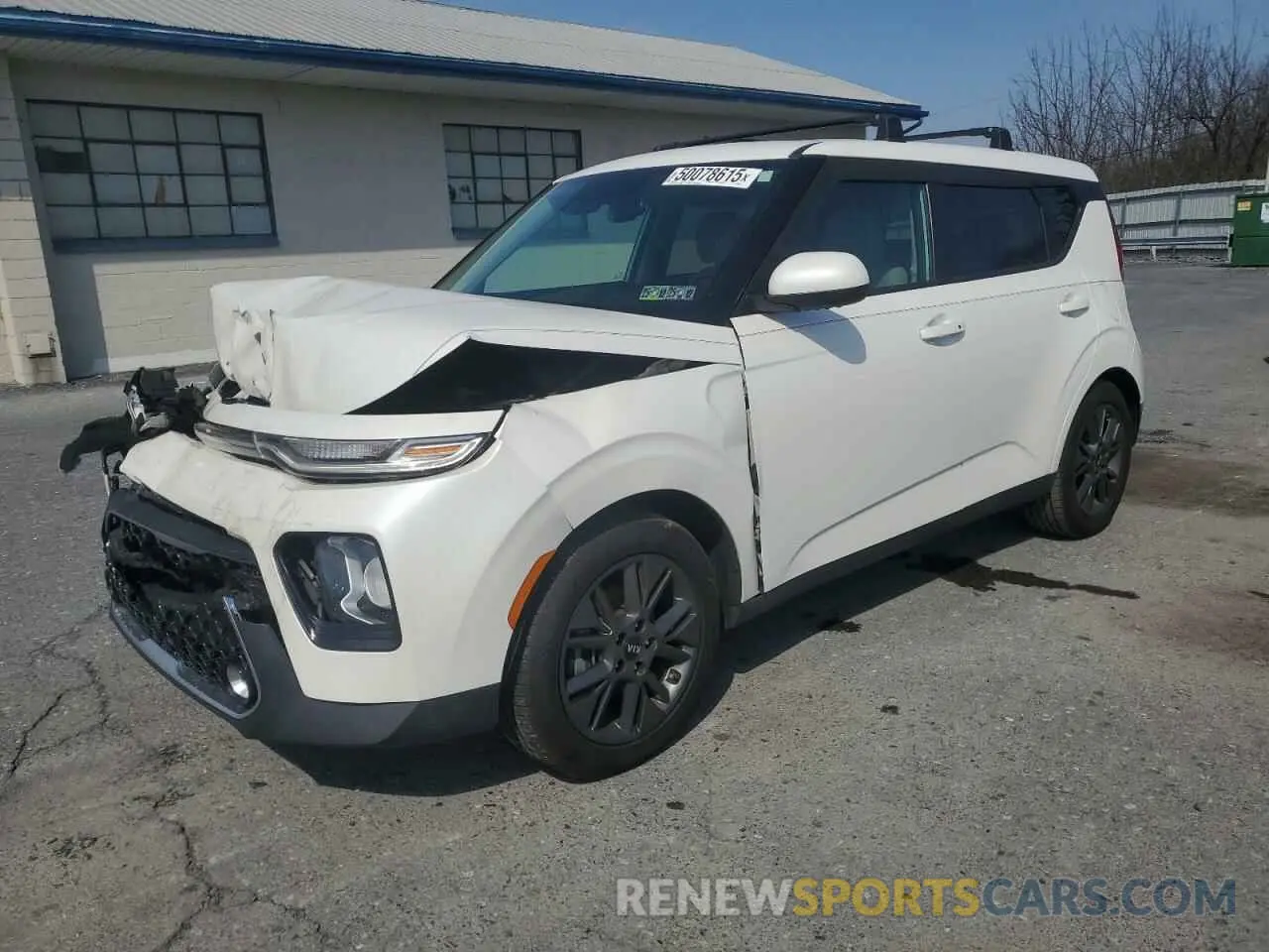 1 Photograph of a damaged car KNDJ33AU2L7702105 KIA SOUL 2020