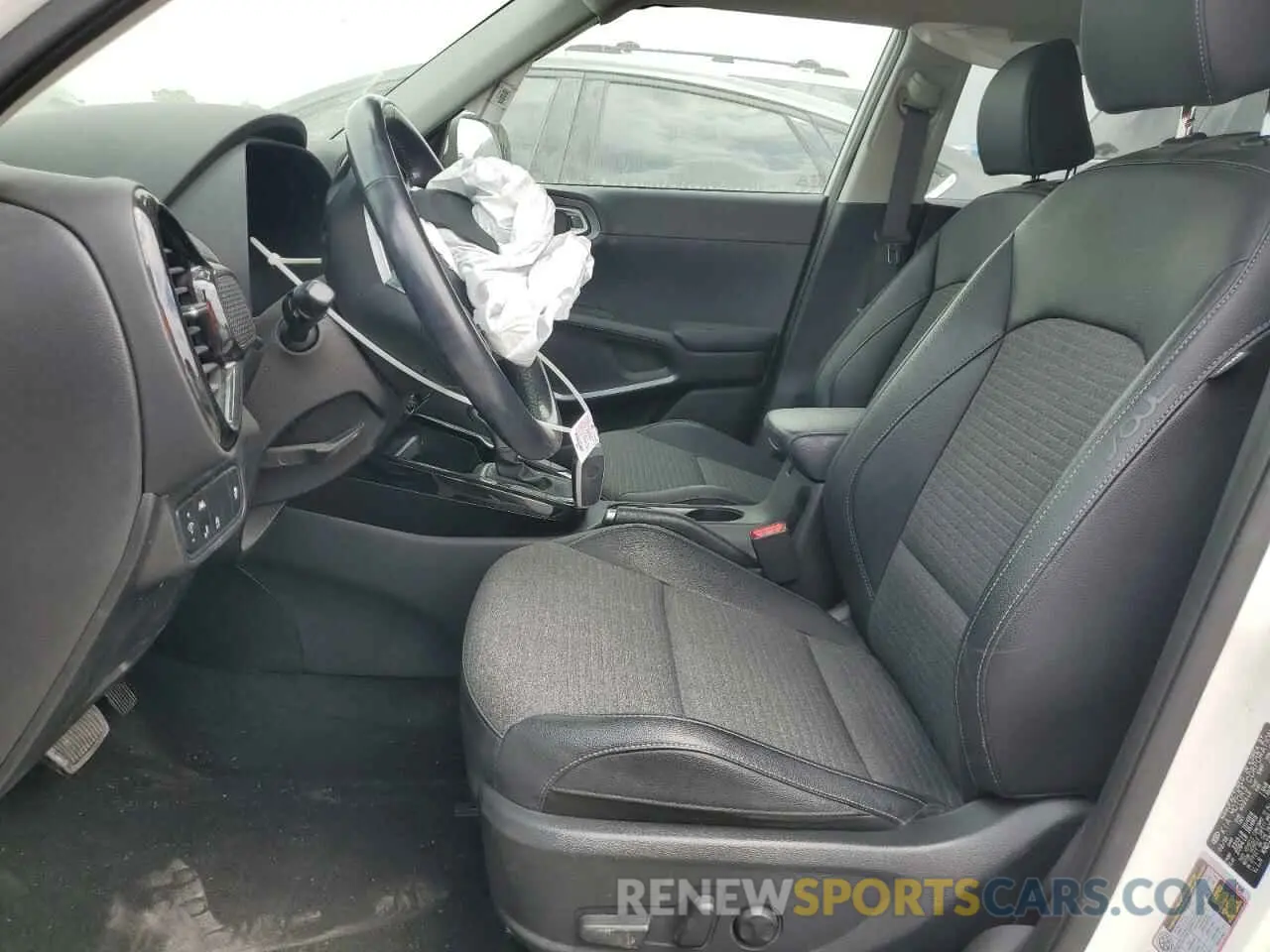 7 Photograph of a damaged car KNDJ33AU3L7023668 KIA SOUL 2020