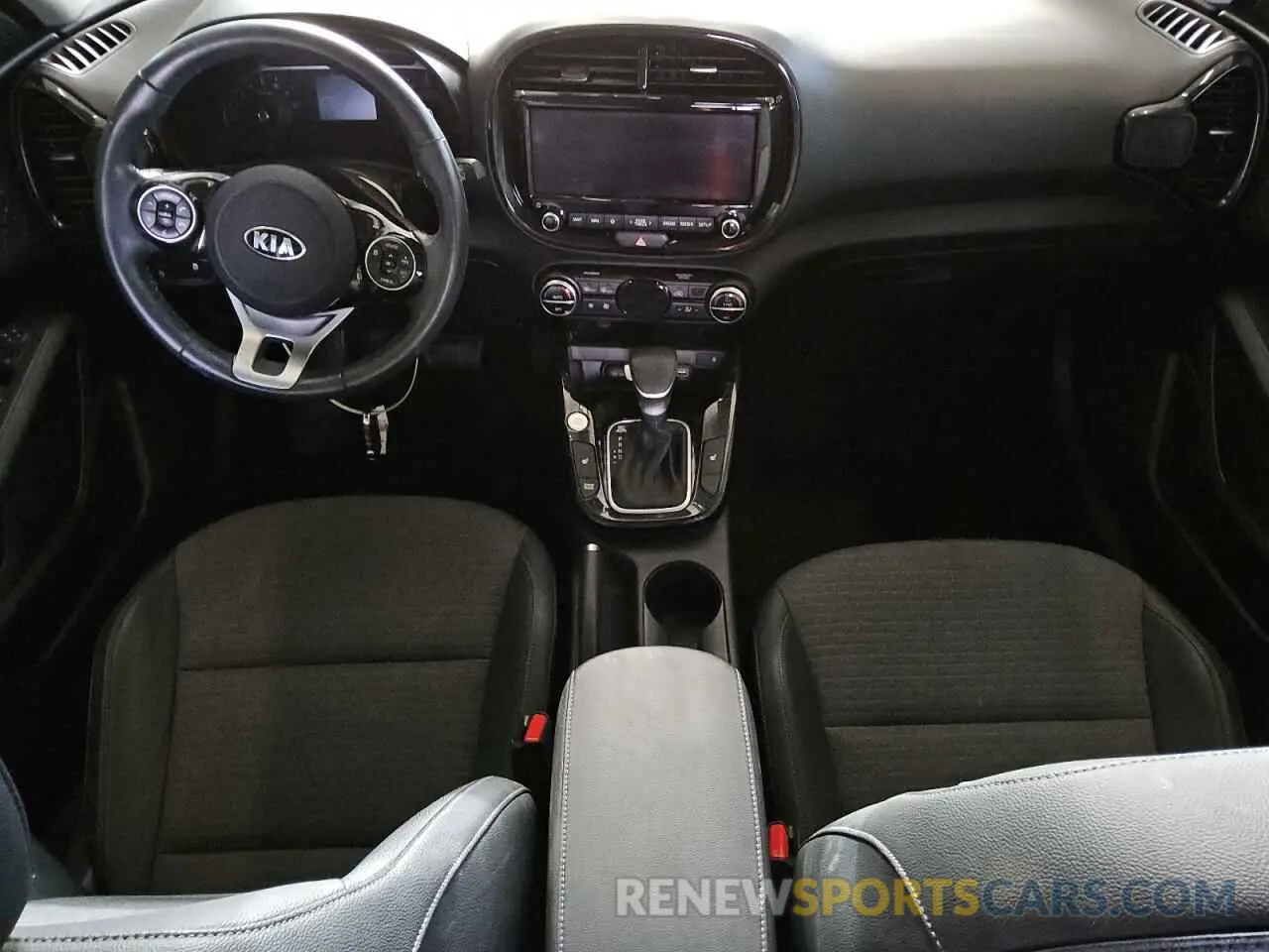 8 Photograph of a damaged car KNDJ33AU3L7076967 KIA SOUL 2020