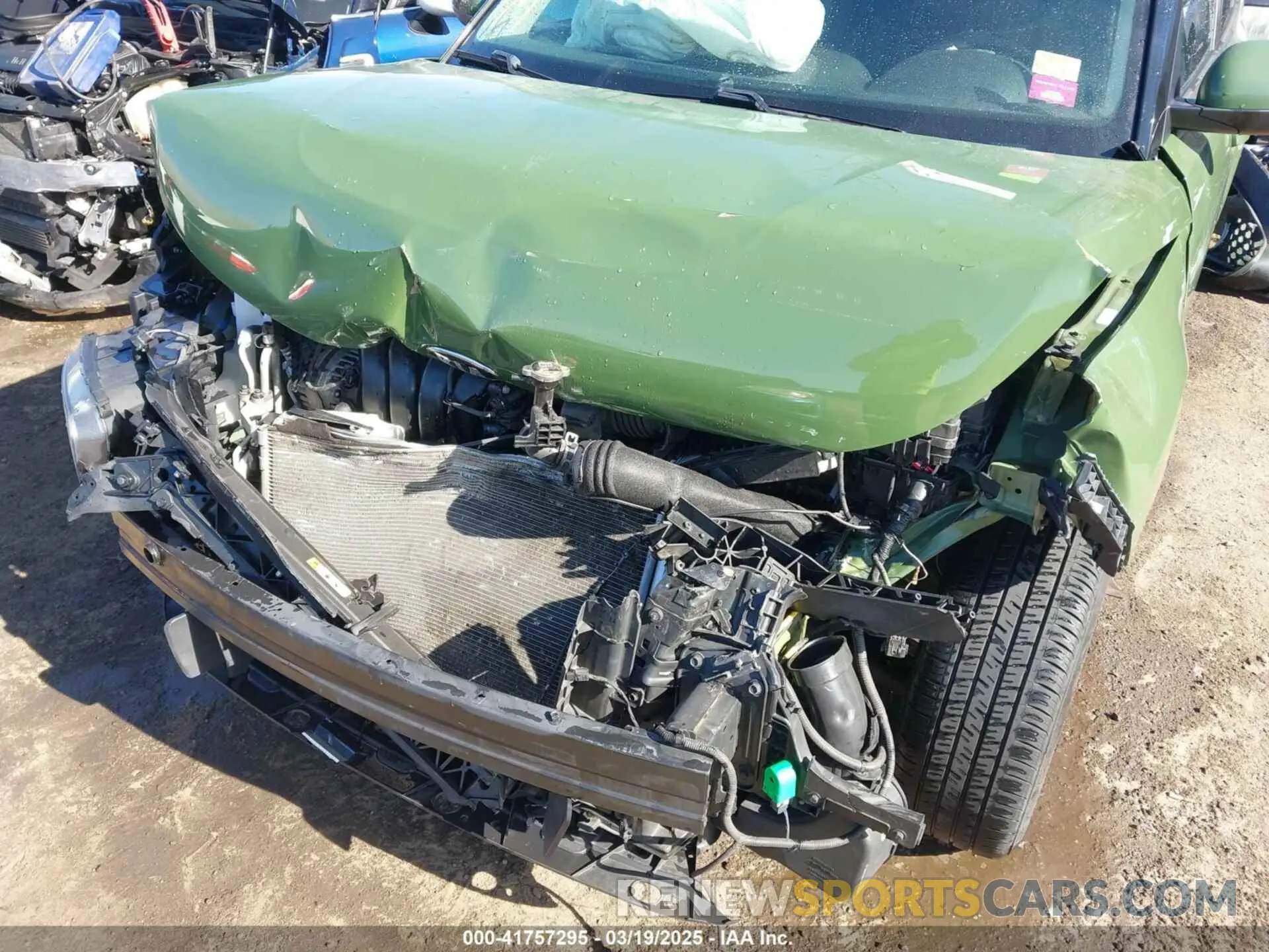 6 Photograph of a damaged car KNDJ33AU3L7107506 KIA SOUL 2020