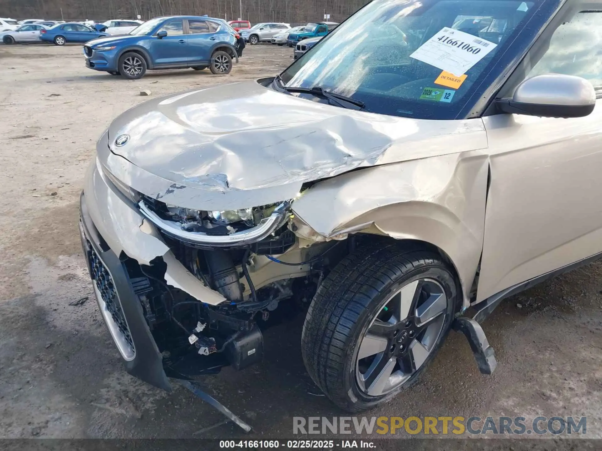 6 Photograph of a damaged car KNDJ33AU4L7068716 KIA SOUL 2020