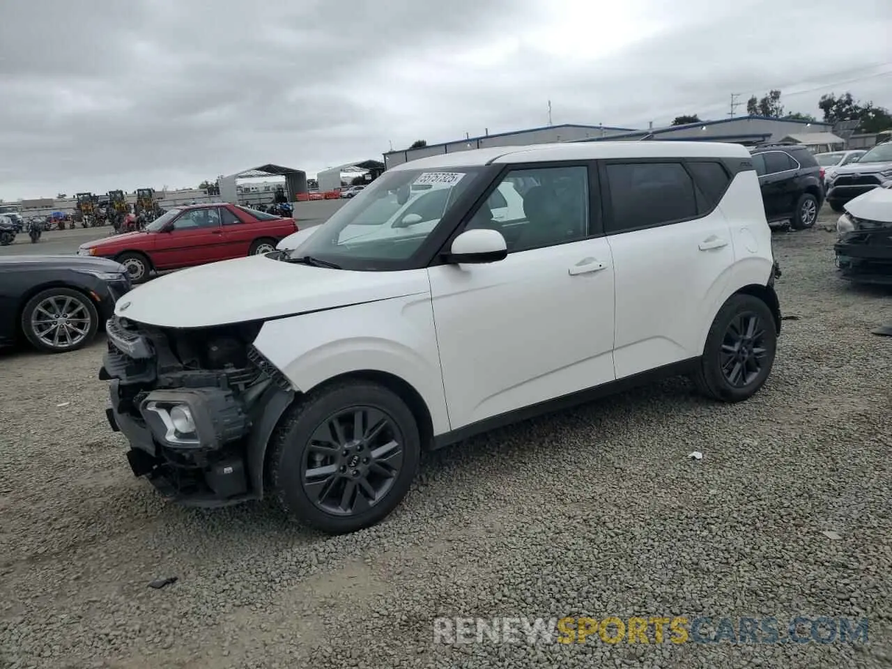 1 Photograph of a damaged car KNDJ33AU4L7712571 KIA SOUL 2020