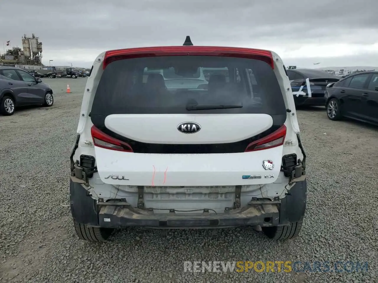 6 Photograph of a damaged car KNDJ33AU4L7712571 KIA SOUL 2020