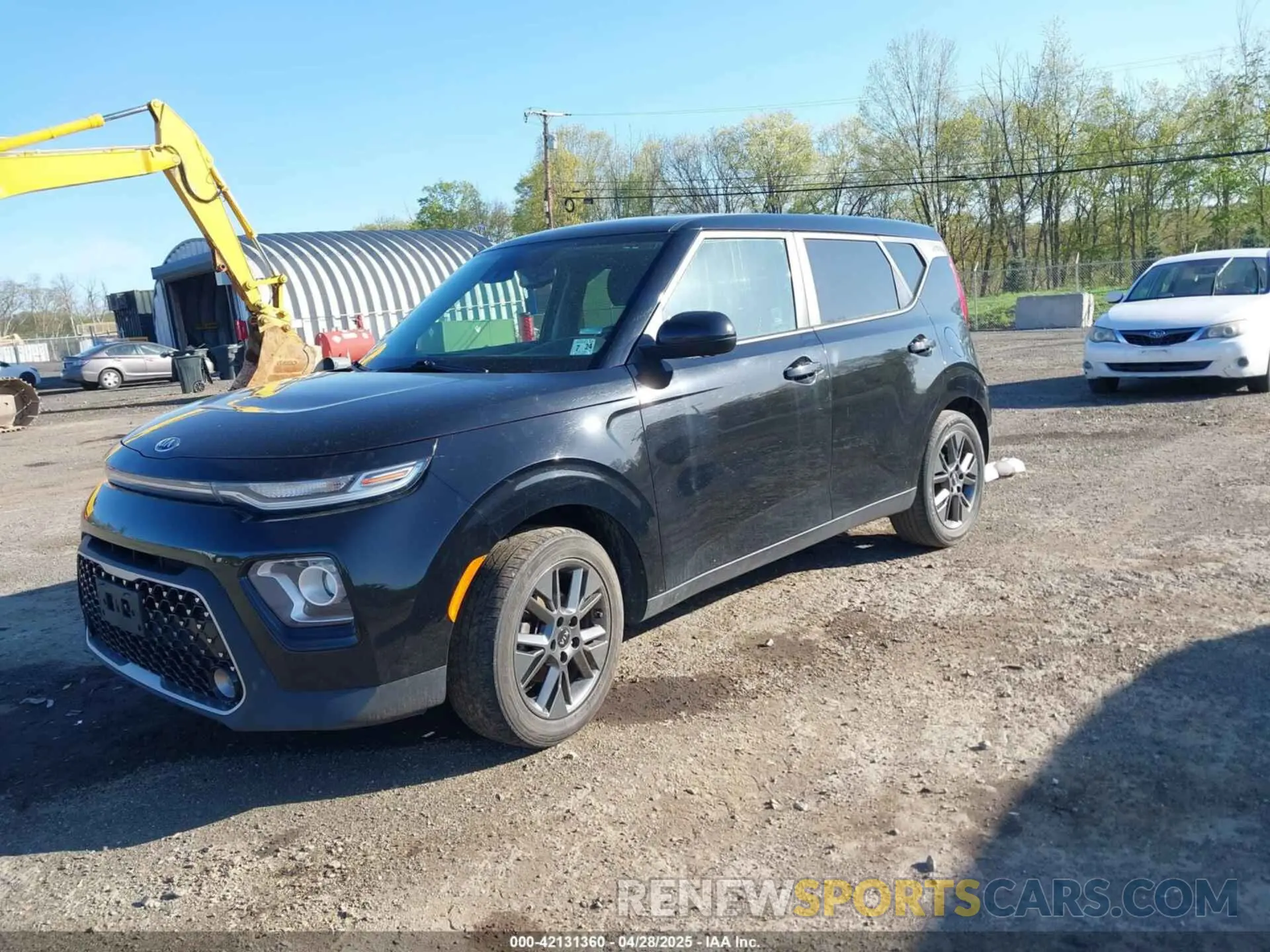 2 Photograph of a damaged car KNDJ33AU5L7037460 KIA SOUL 2020
