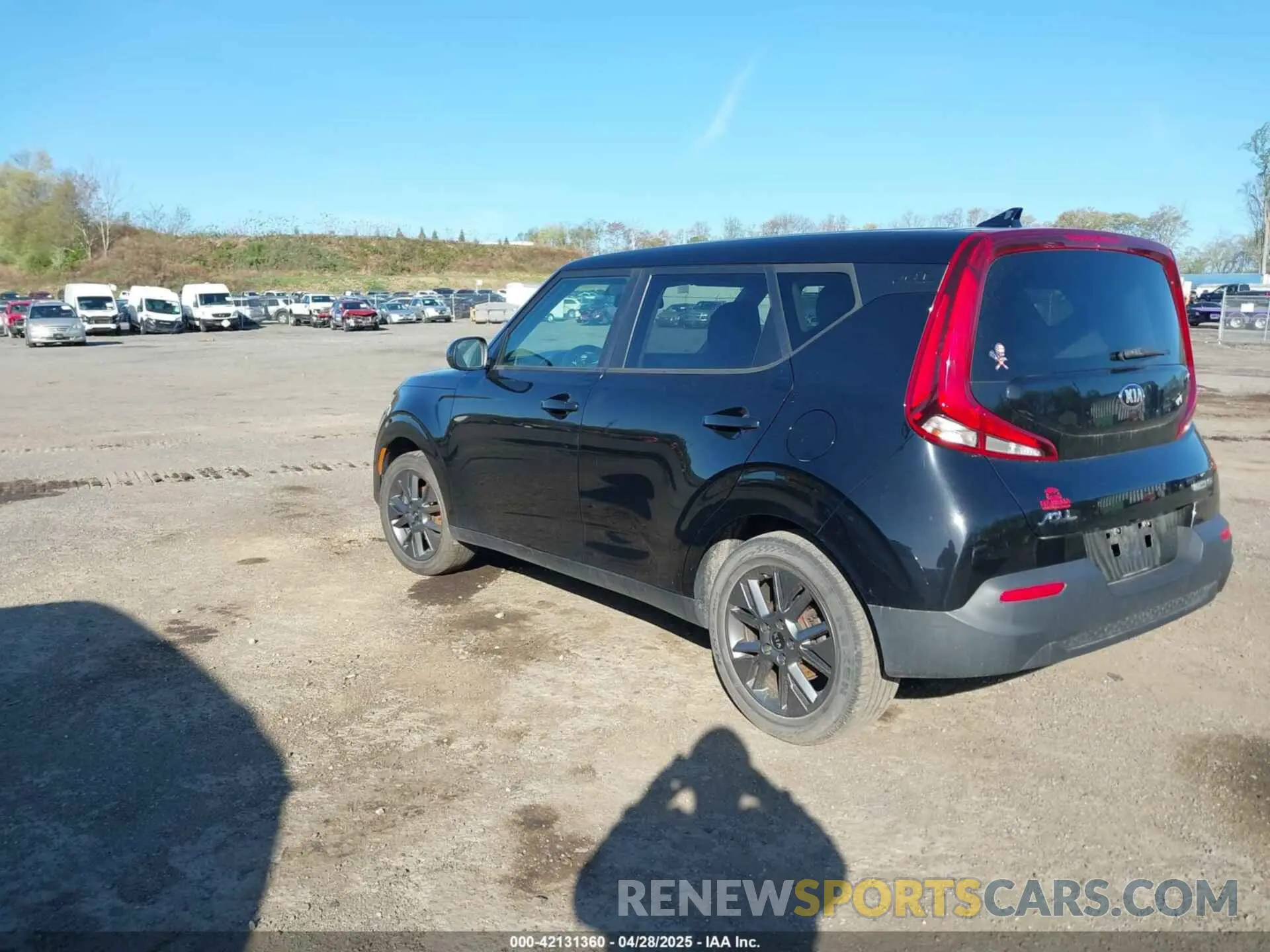 3 Photograph of a damaged car KNDJ33AU5L7037460 KIA SOUL 2020