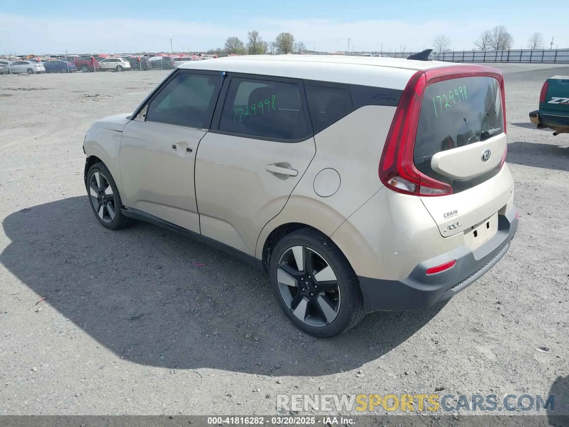 3 Photograph of a damaged car KNDJ33AU5L7073908 KIA SOUL 2020