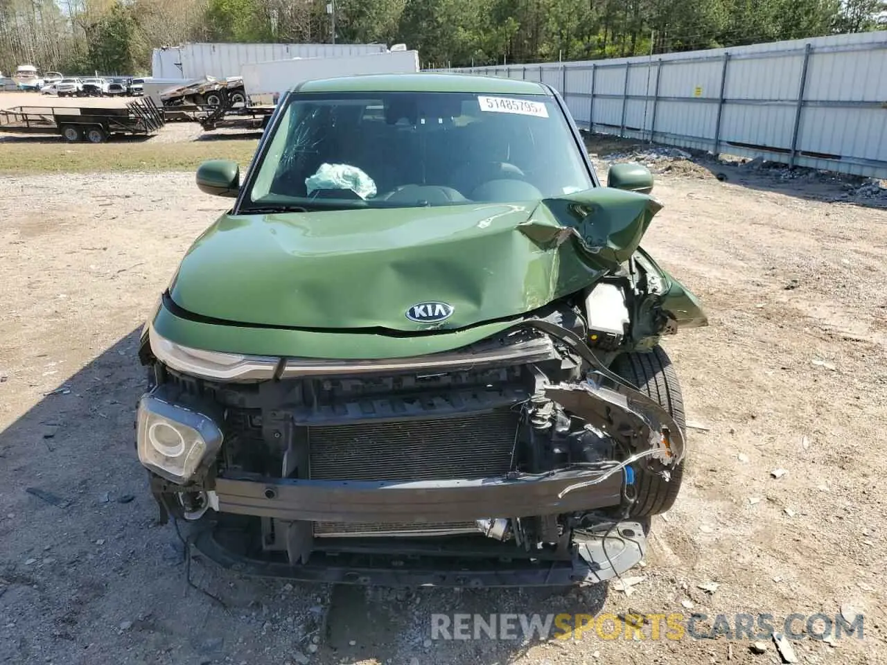 5 Photograph of a damaged car KNDJ33AU6L7117947 KIA SOUL 2020