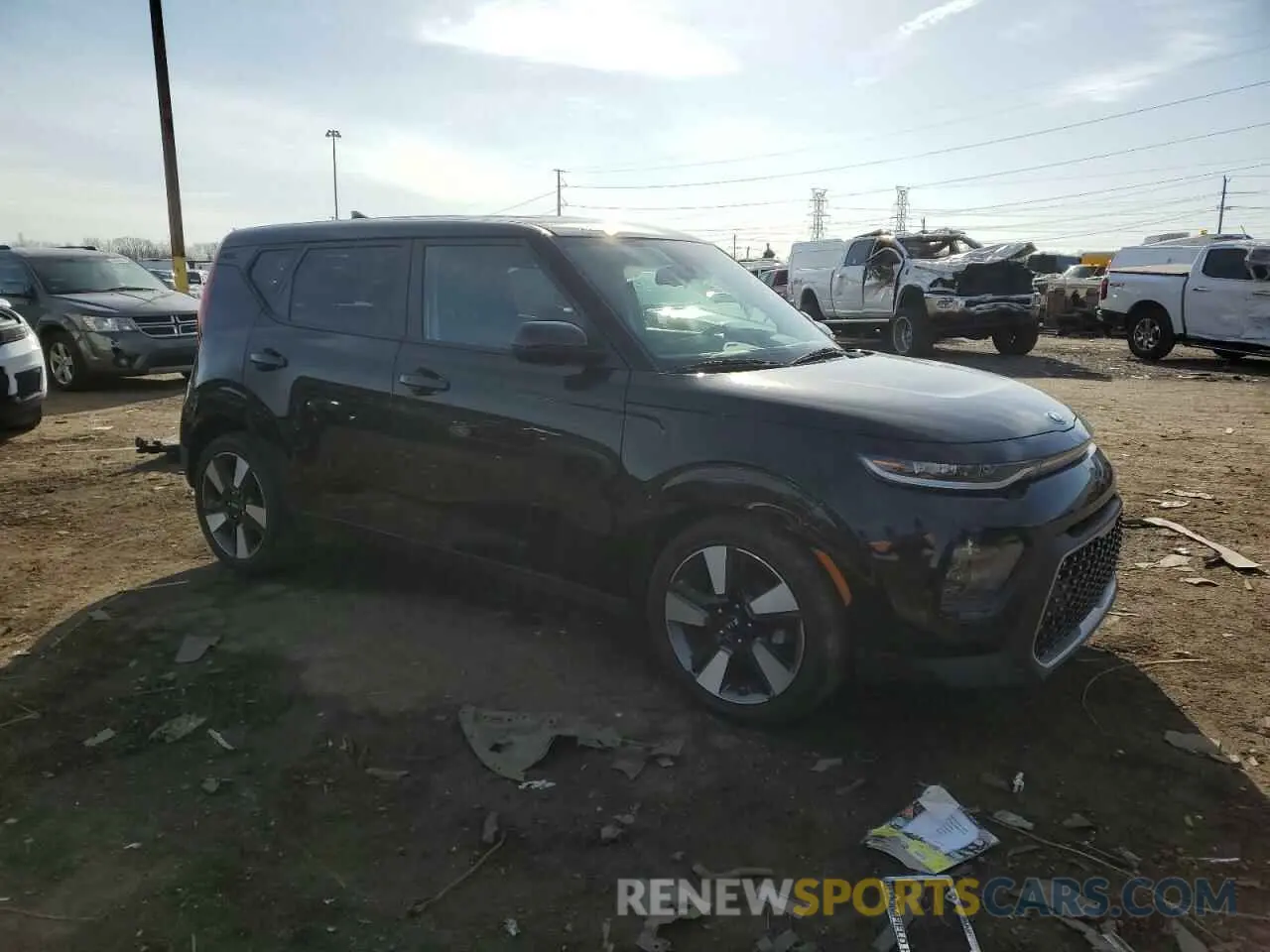 4 Photograph of a damaged car KNDJ33AU6L7122386 KIA SOUL 2020
