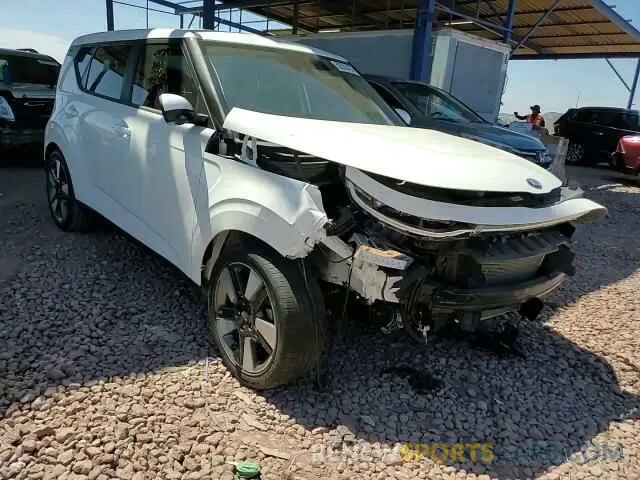 12 Photograph of a damaged car KNDJ33AU7L7709387 KIA SOUL 2020
