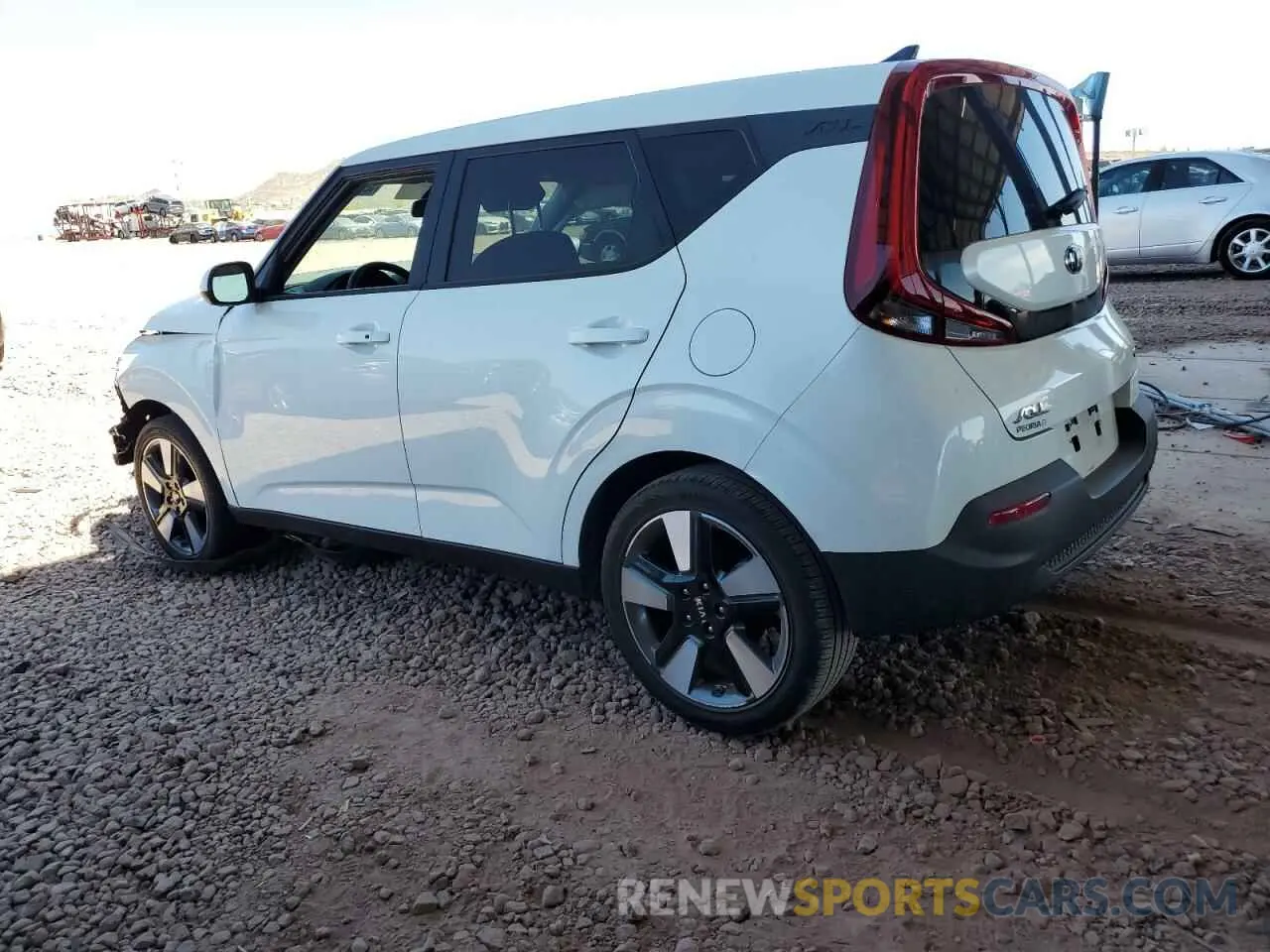 2 Photograph of a damaged car KNDJ33AU7L7709387 KIA SOUL 2020