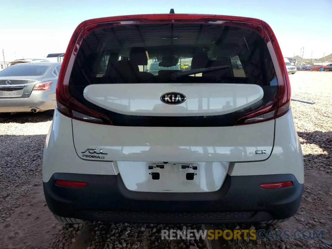 6 Photograph of a damaged car KNDJ33AU7L7709387 KIA SOUL 2020