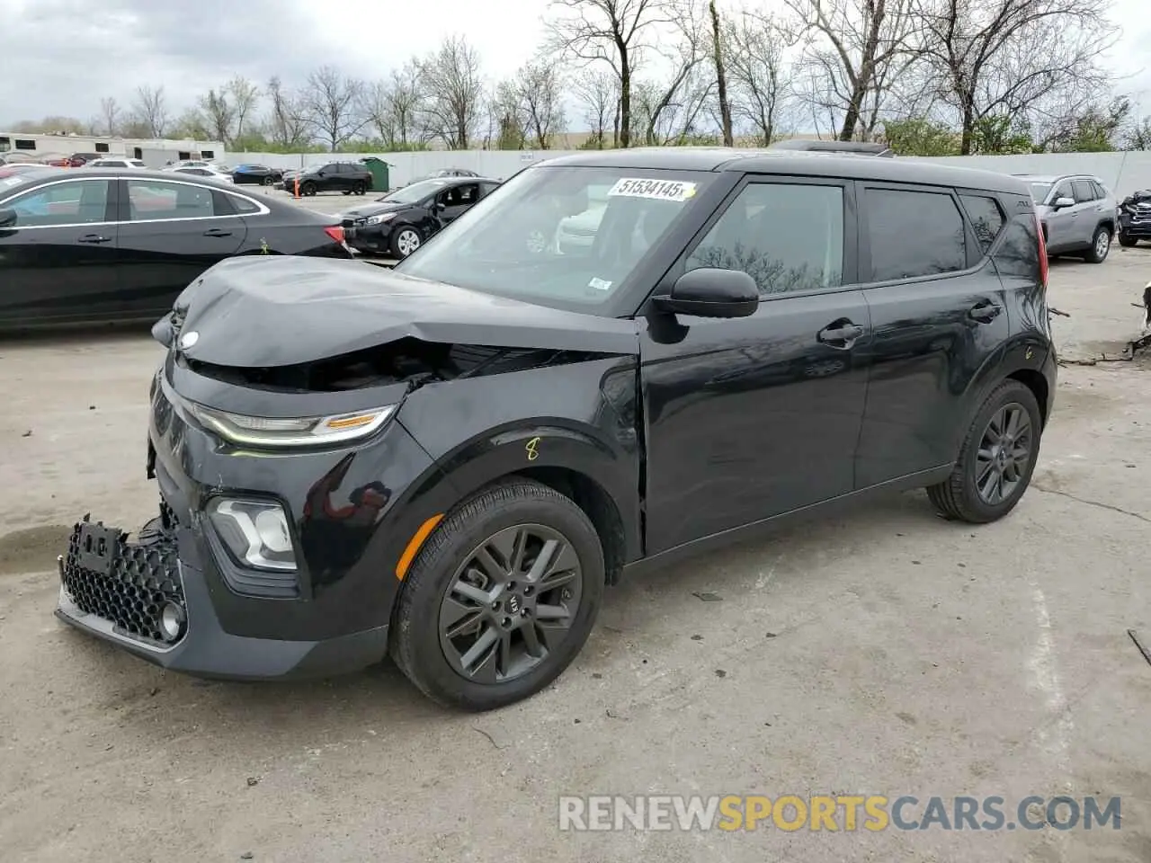 1 Photograph of a damaged car KNDJ33AU9L7021696 KIA SOUL 2020