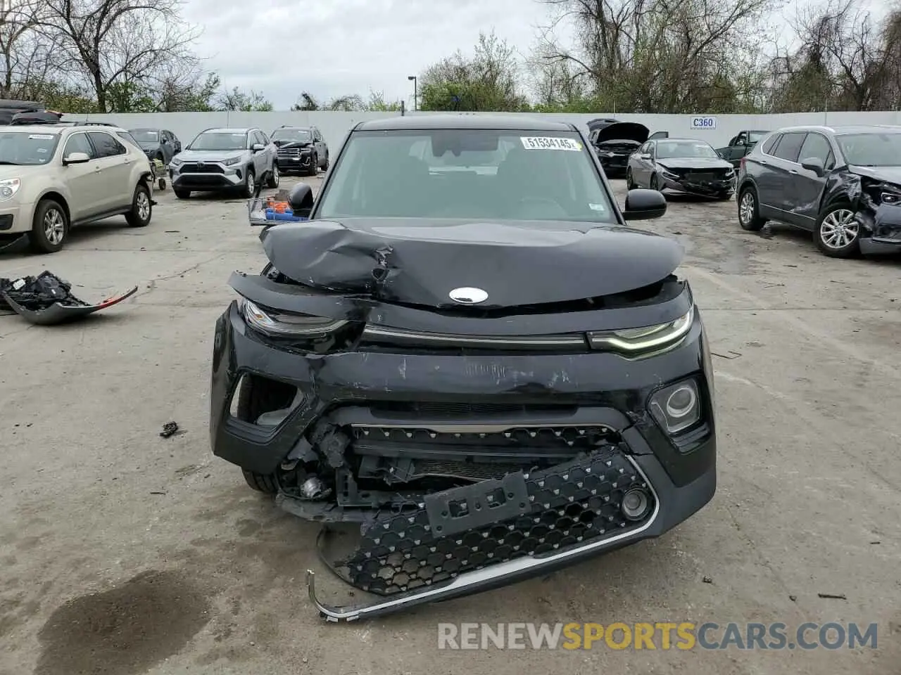 5 Photograph of a damaged car KNDJ33AU9L7021696 KIA SOUL 2020