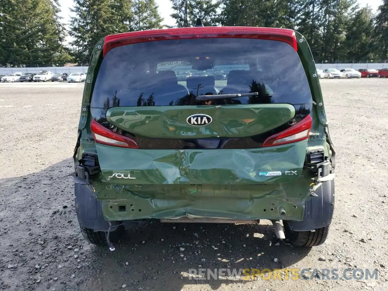 6 Photograph of a damaged car KNDJ33AU9L7115674 KIA SOUL 2020