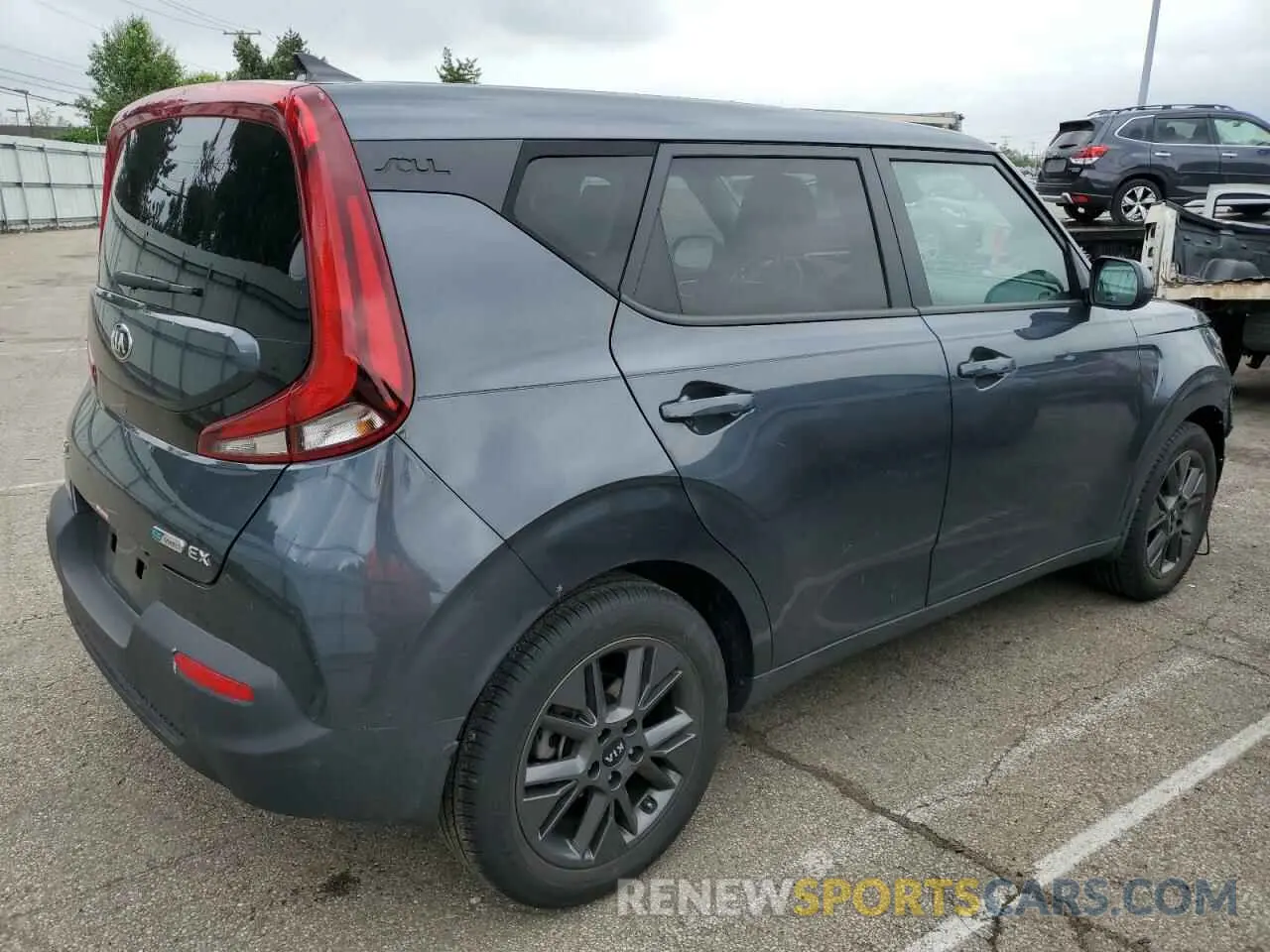 3 Photograph of a damaged car KNDJ33AU9L7716258 KIA SOUL 2020
