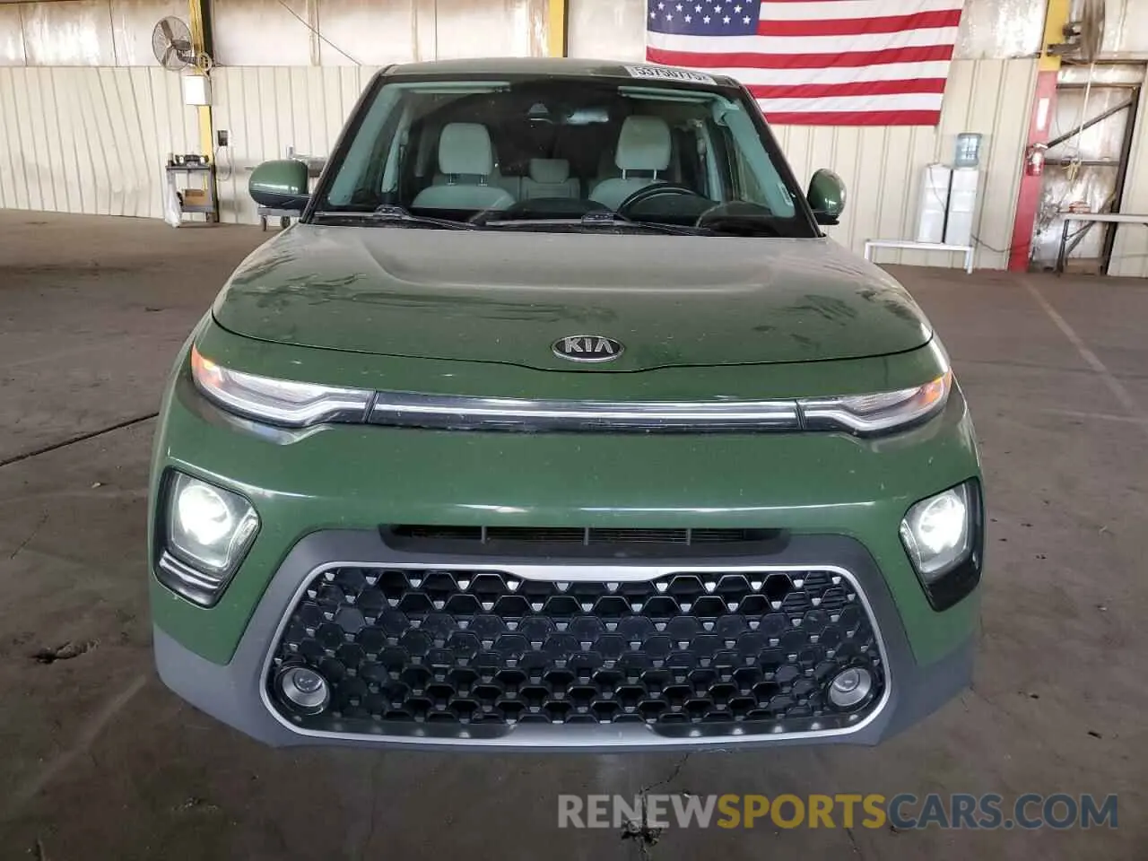 5 Photograph of a damaged car KNDJ33AUXL7042878 KIA SOUL 2020