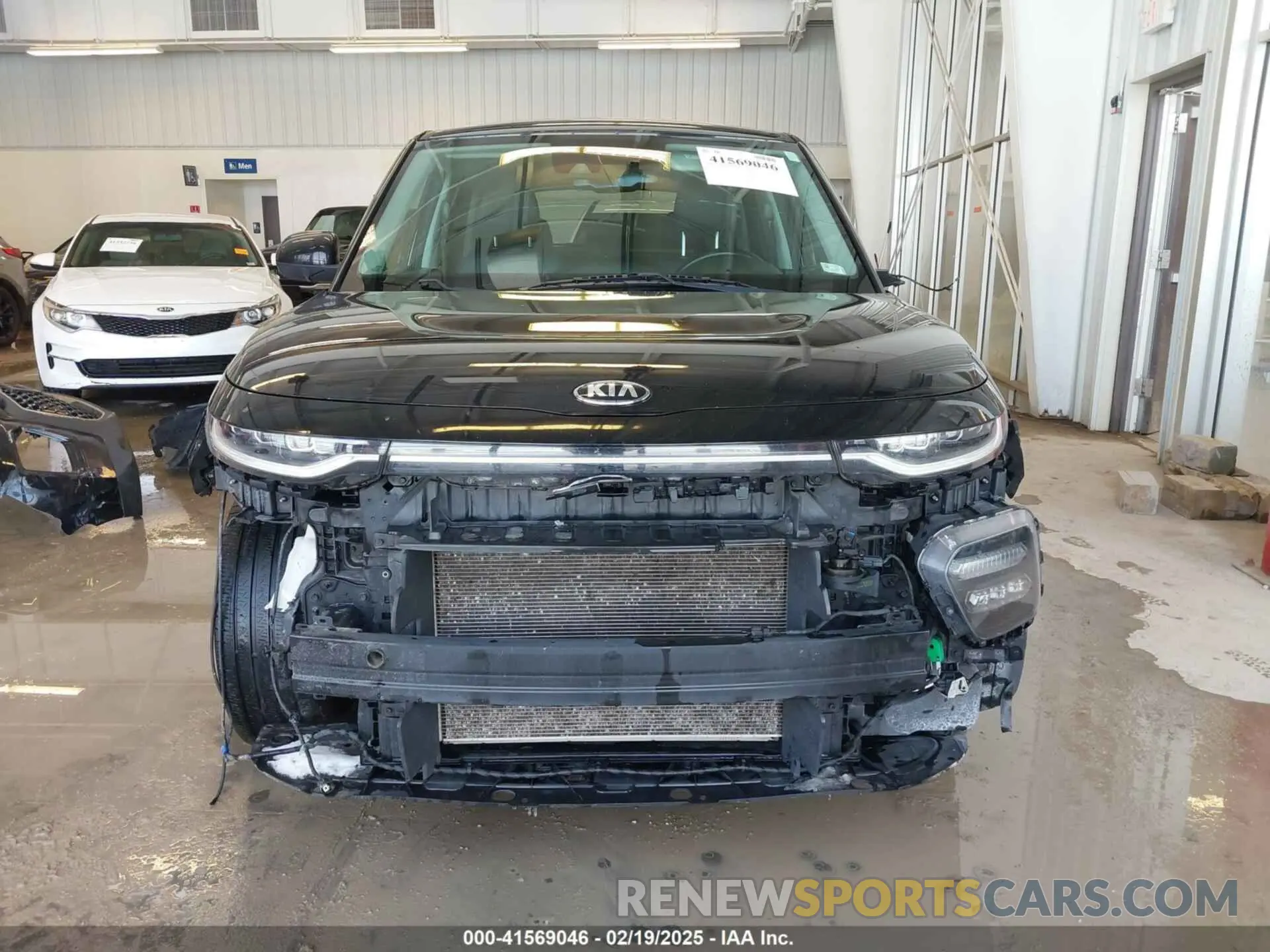 13 Photograph of a damaged car KNDJ33AUXL7087223 KIA SOUL 2020