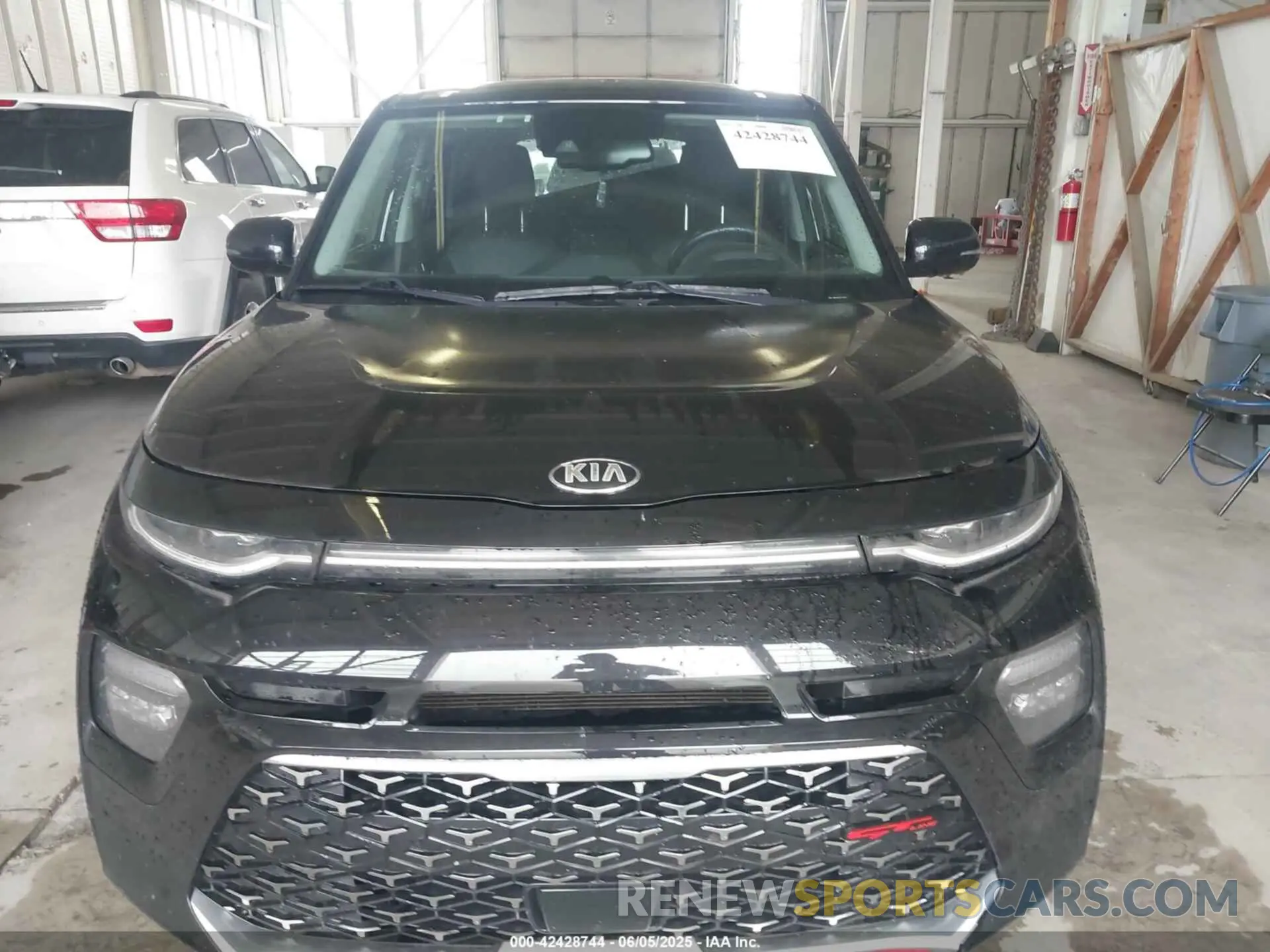 12 Photograph of a damaged car KNDJ53AF1L7726021 KIA SOUL 2020