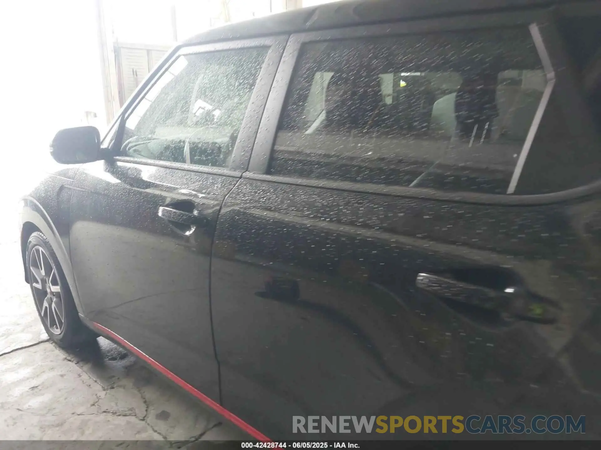 14 Photograph of a damaged car KNDJ53AF1L7726021 KIA SOUL 2020