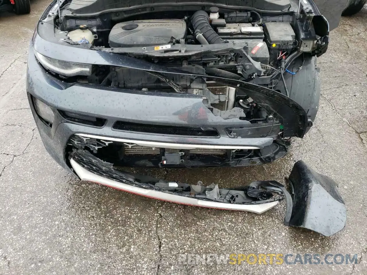 11 Photograph of a damaged car KNDJ53AF2L7058648 KIA SOUL 2020