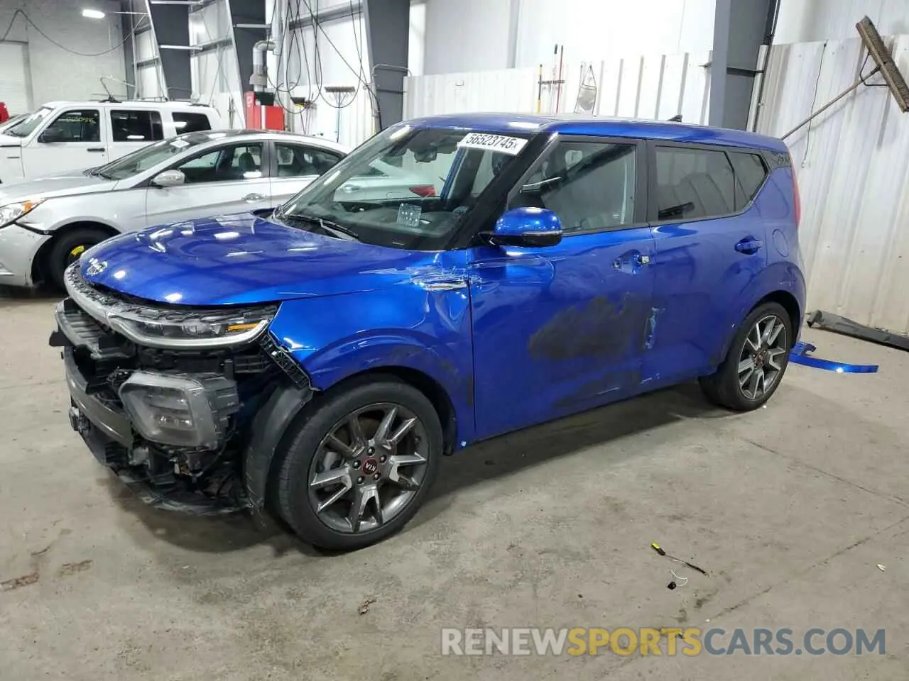 1 Photograph of a damaged car KNDJ53AF9L7116707 KIA SOUL 2020