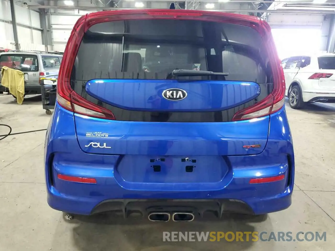 6 Photograph of a damaged car KNDJ53AF9L7116707 KIA SOUL 2020
