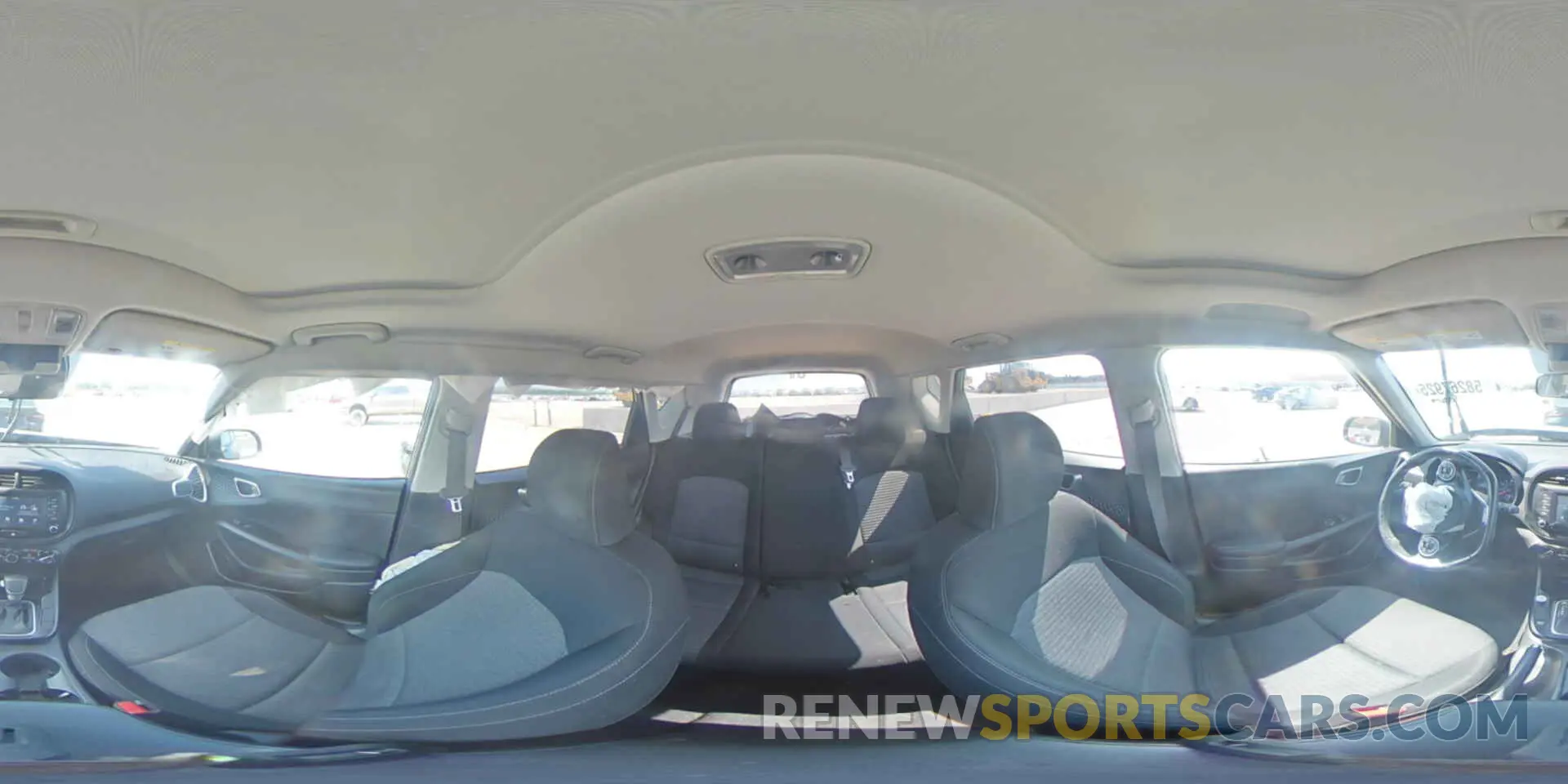 16 Photograph of a damaged car KNDJ63AU0L7040290 KIA SOUL 2020