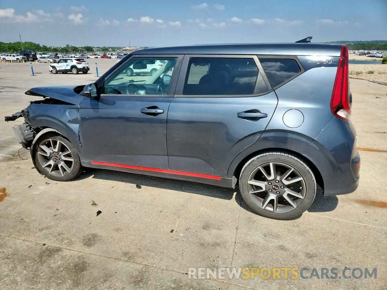 2 Photograph of a damaged car KNDJ63AU0L7040290 KIA SOUL 2020