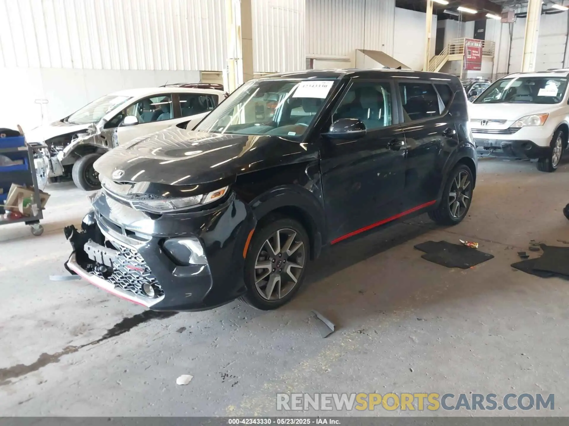 2 Photograph of a damaged car KNDJ63AU0L7067747 KIA SOUL 2020