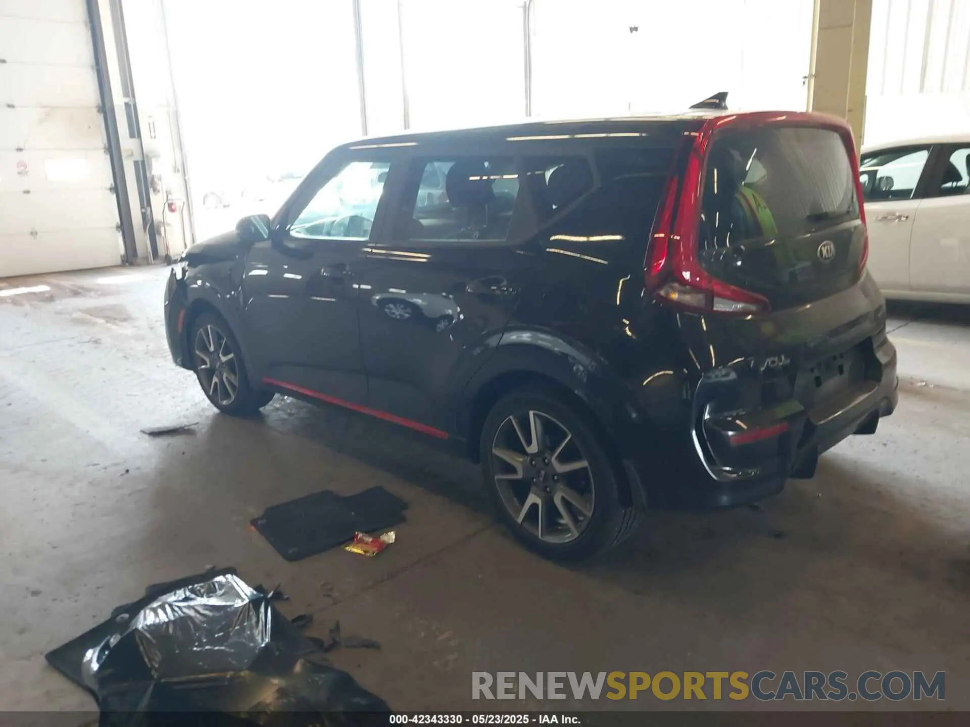 3 Photograph of a damaged car KNDJ63AU0L7067747 KIA SOUL 2020