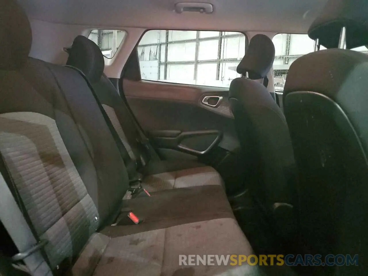 11 Photograph of a damaged car KNDJ63AU0L7089876 KIA SOUL 2020