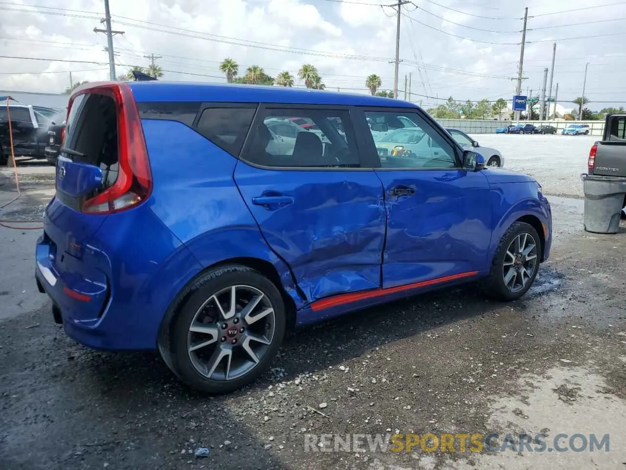 3 Photograph of a damaged car KNDJ63AU0L7117675 KIA SOUL 2020