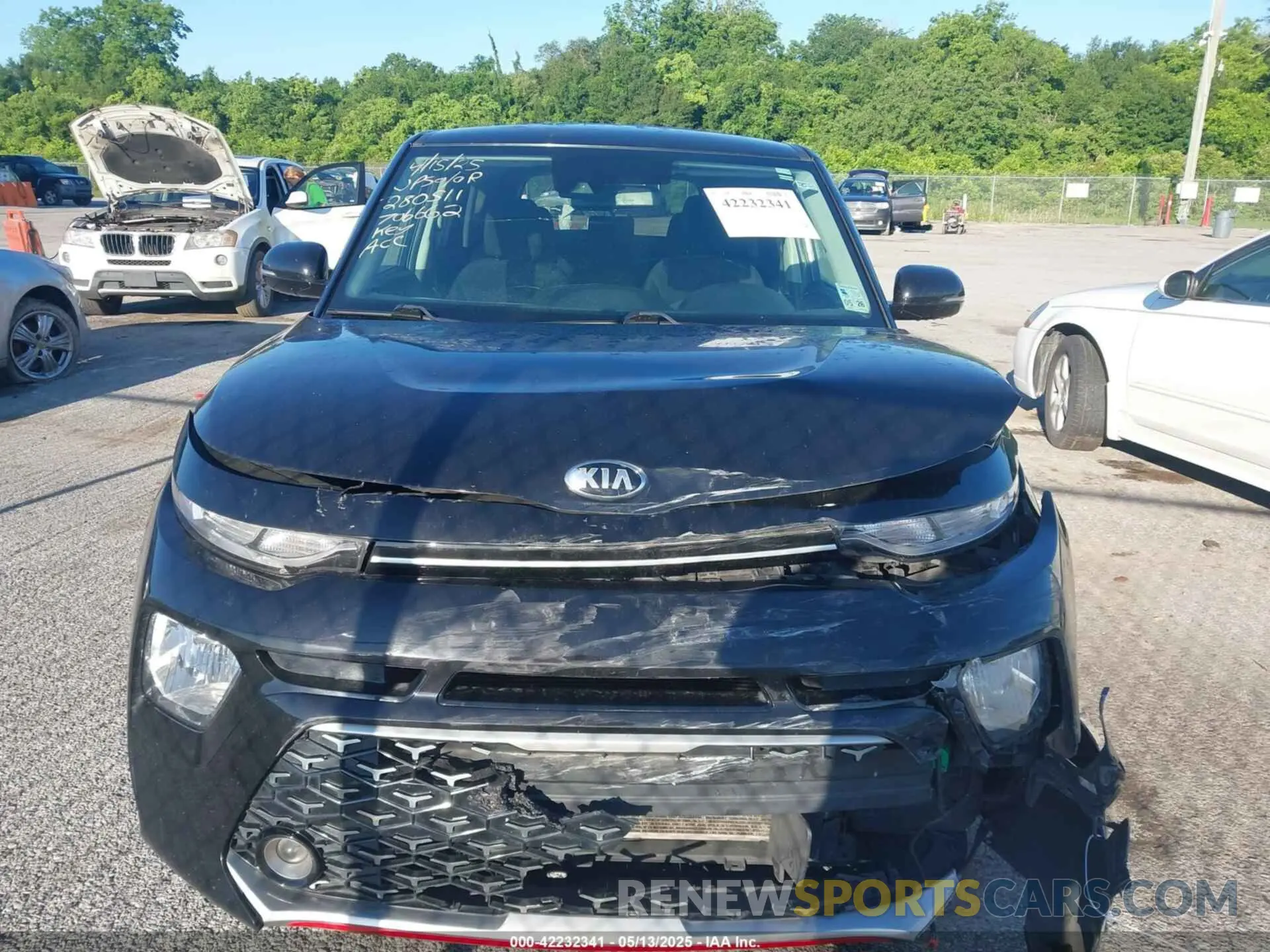 12 Photograph of a damaged car KNDJ63AU0L7706662 KIA SOUL 2020