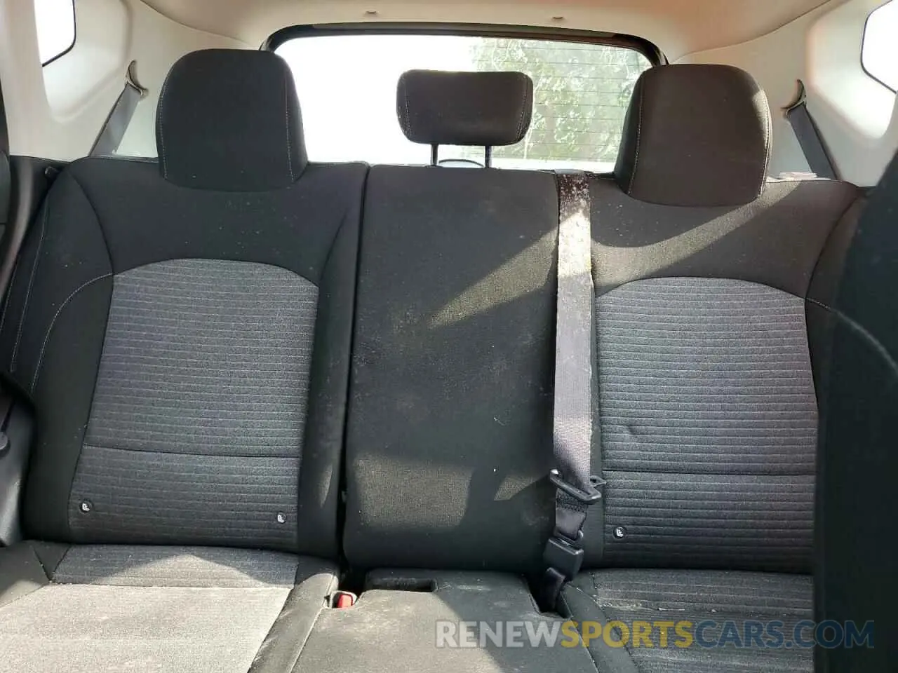 10 Photograph of a damaged car KNDJ63AU1L7014149 KIA SOUL 2020