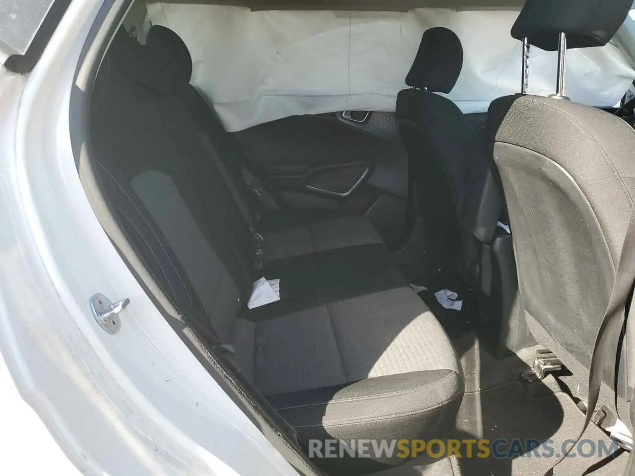 11 Photograph of a damaged car KNDJ63AU1L7020551 KIA SOUL 2020
