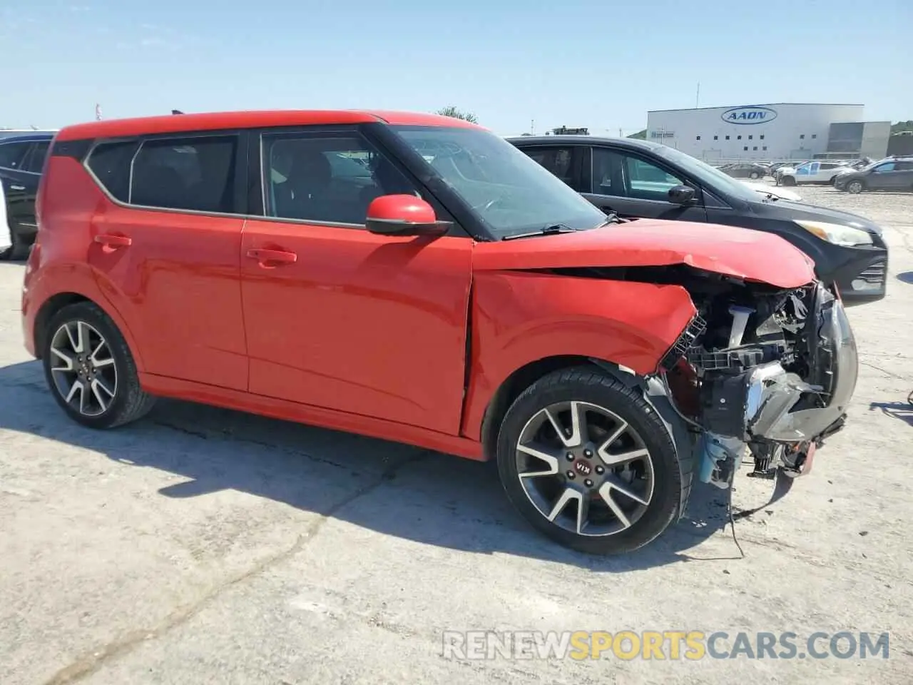 4 Photograph of a damaged car KNDJ63AU1L7025698 KIA SOUL 2020