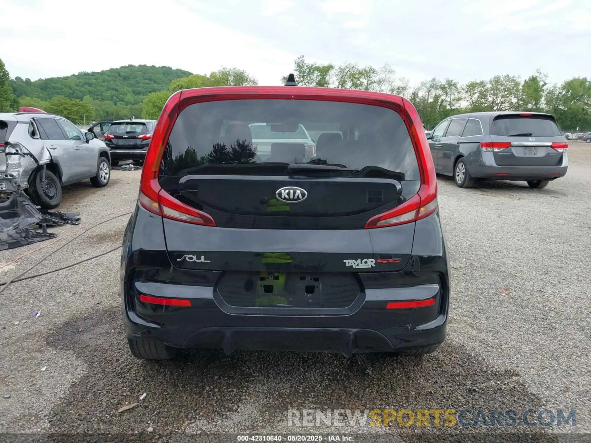 16 Photograph of a damaged car KNDJ63AU1L7049340 KIA SOUL 2020