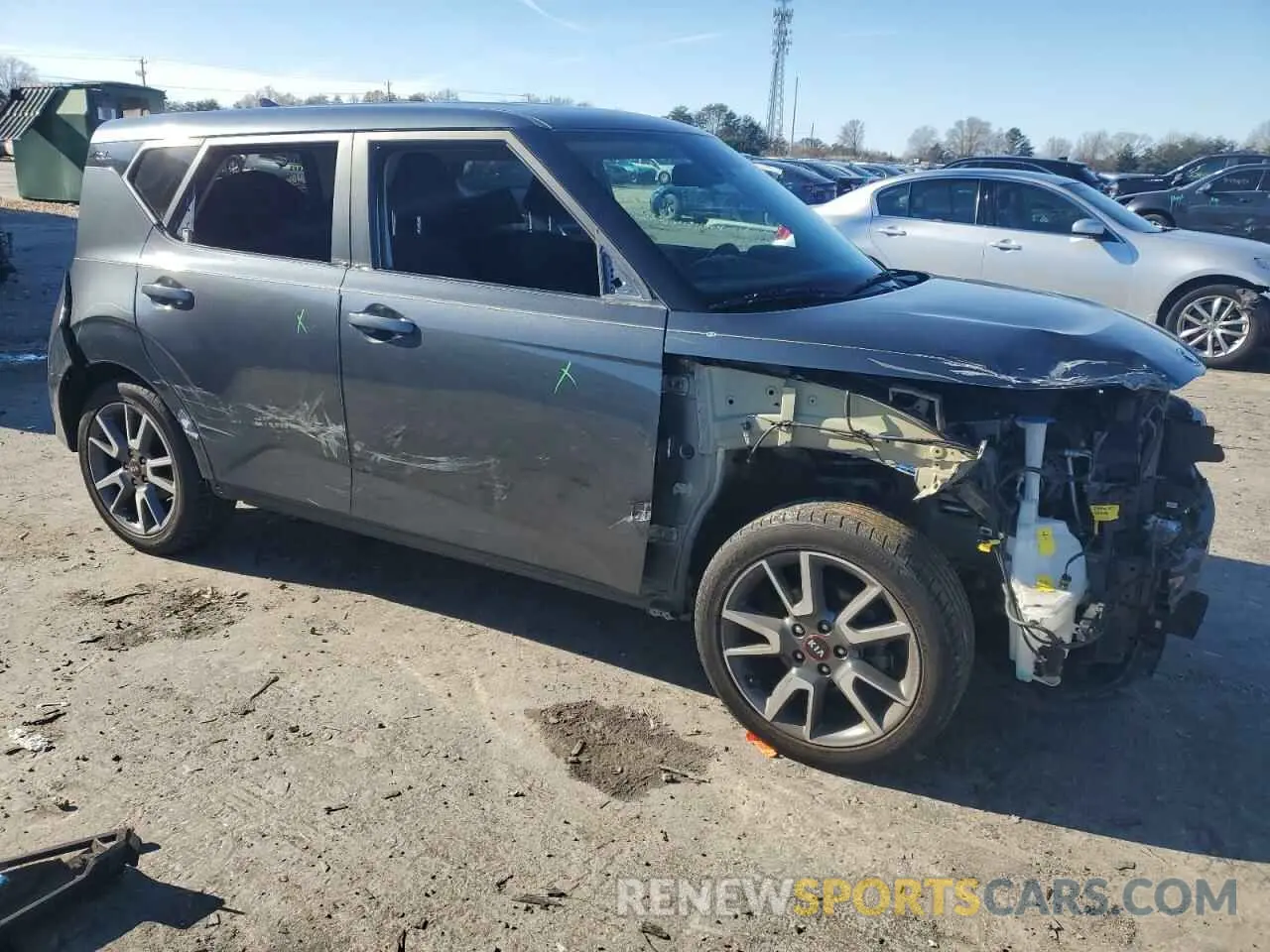 4 Photograph of a damaged car KNDJ63AU2L7002222 KIA SOUL 2020