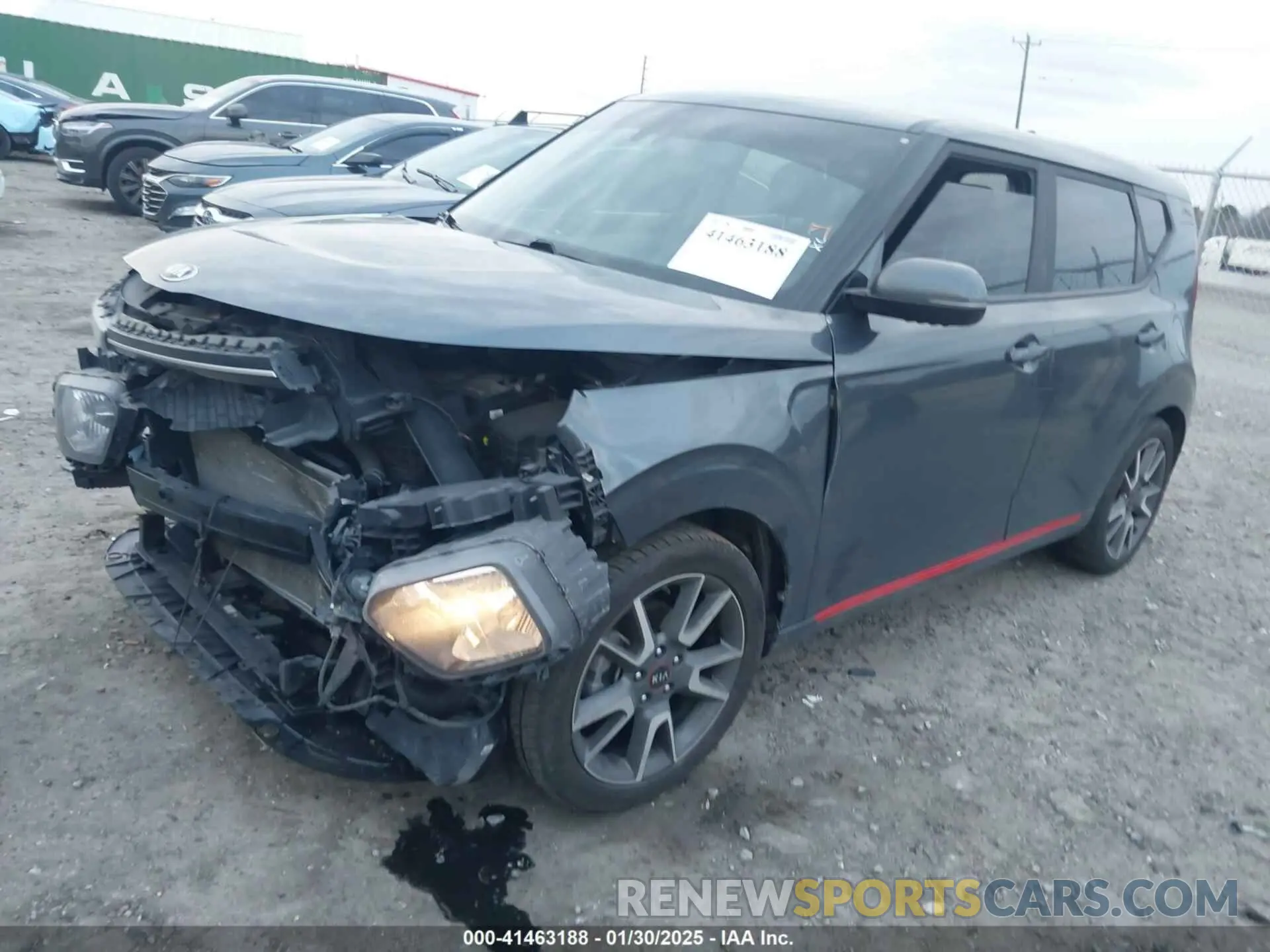2 Photograph of a damaged car KNDJ63AU2L7075381 KIA SOUL 2020