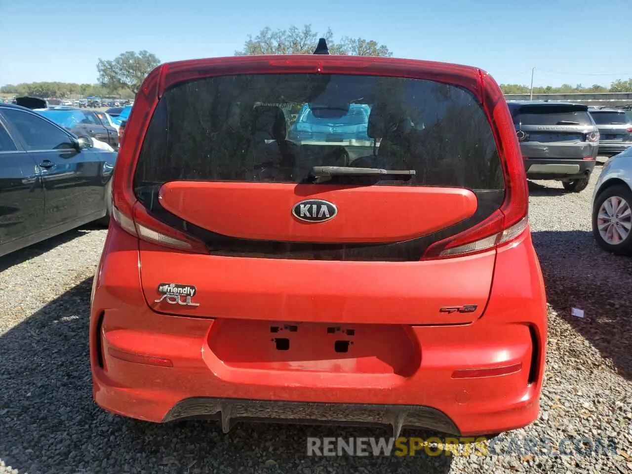 6 Photograph of a damaged car KNDJ63AU2L7095727 KIA SOUL 2020