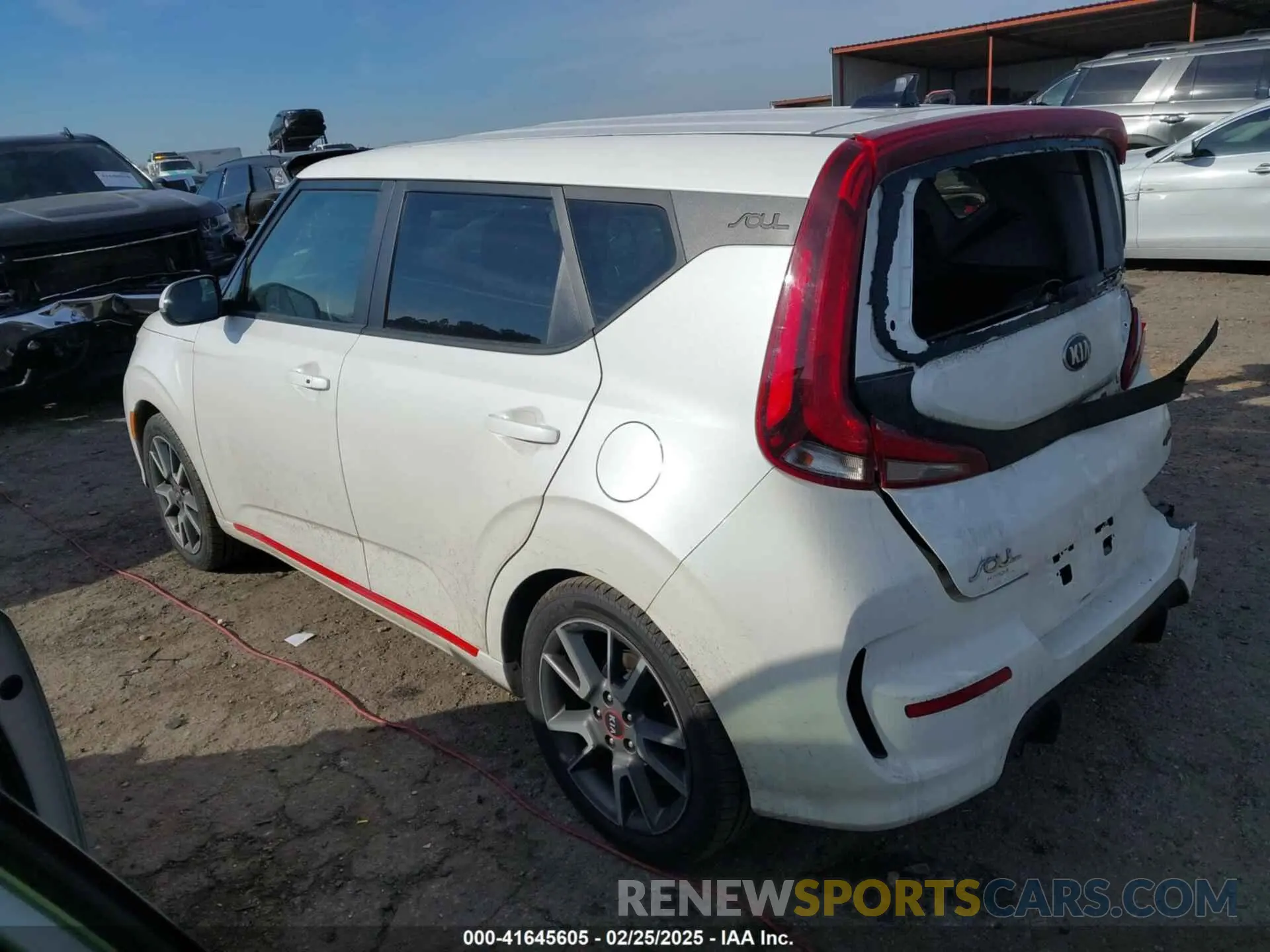 3 Photograph of a damaged car KNDJ63AU2L7713581 KIA SOUL 2020